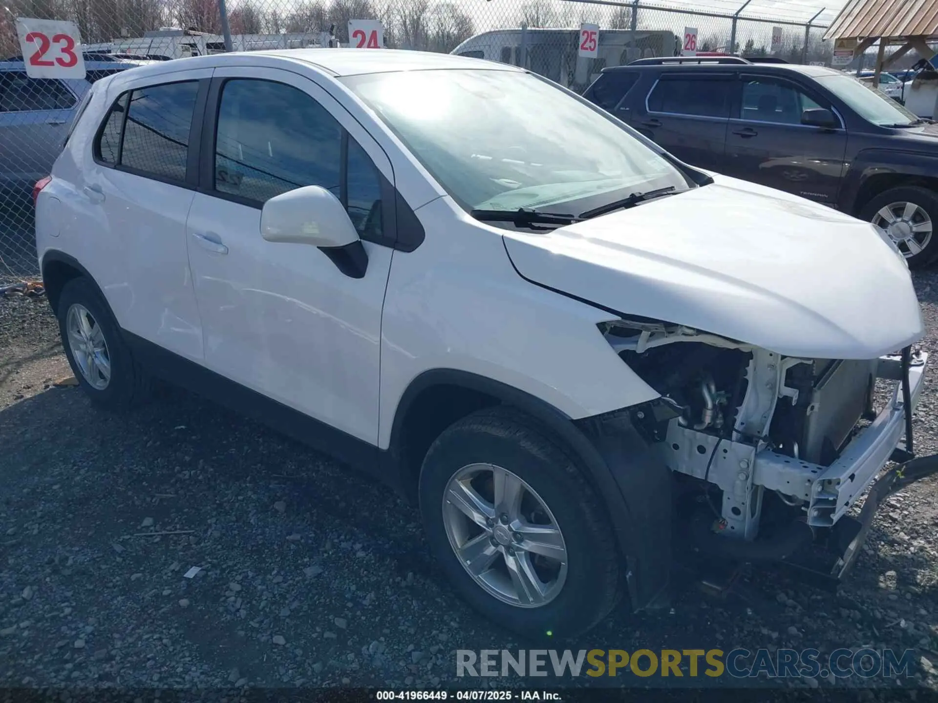 1 Photograph of a damaged car 3GNCJNSB2LL156965 CHEVROLET TRAX 2020