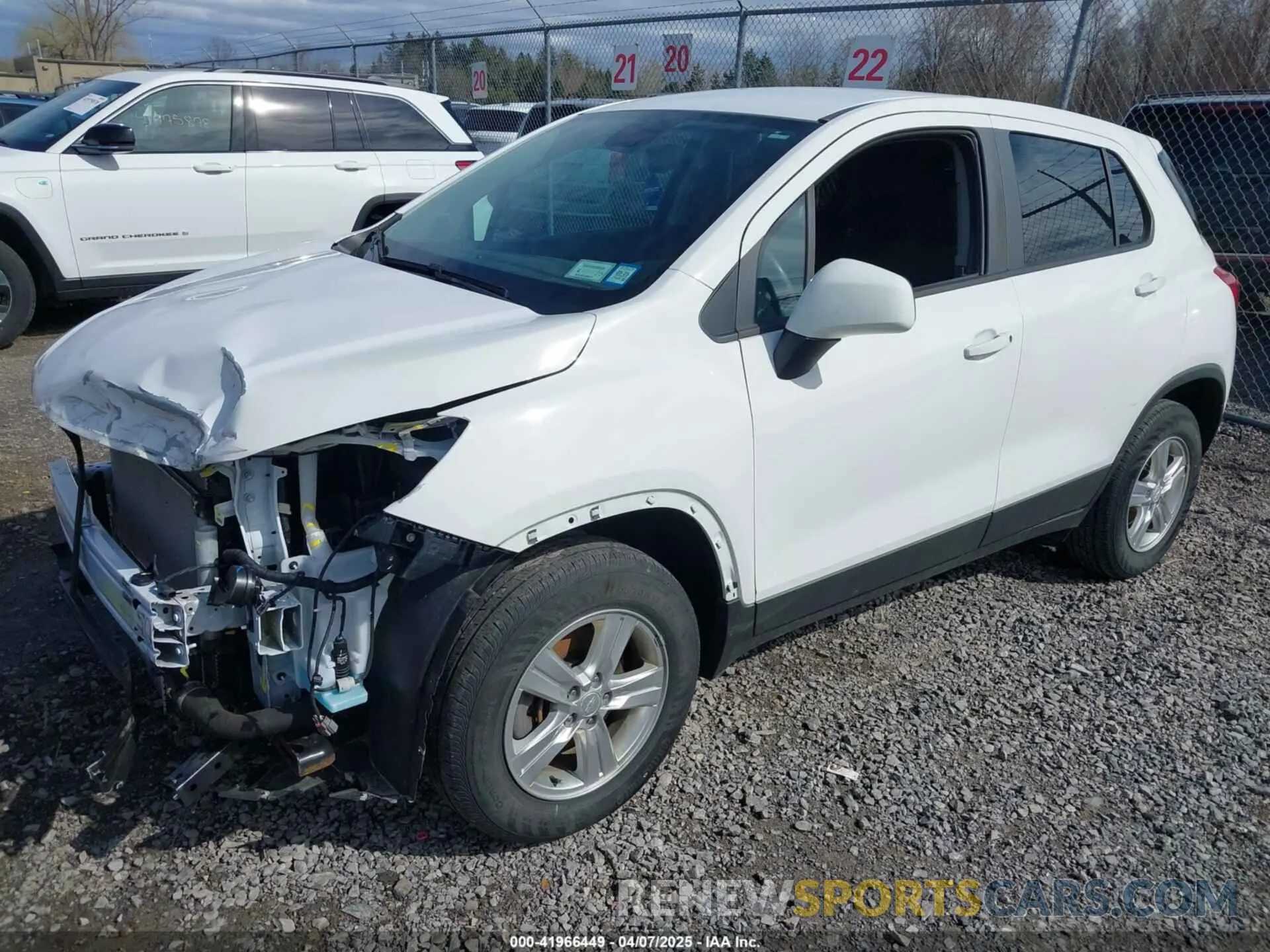 2 Photograph of a damaged car 3GNCJNSB2LL156965 CHEVROLET TRAX 2020