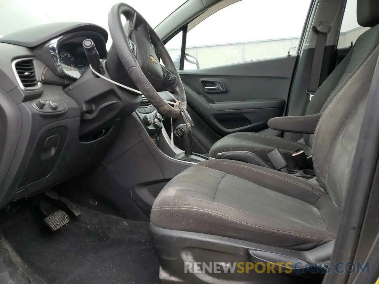 7 Photograph of a damaged car 3GNCJNSB3LL168980 CHEVROLET TRAX 2020