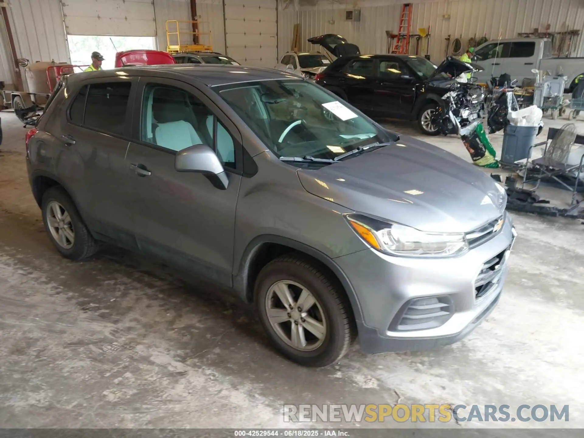 1 Photograph of a damaged car 3GNCJNSB3LL213660 CHEVROLET TRAX 2020