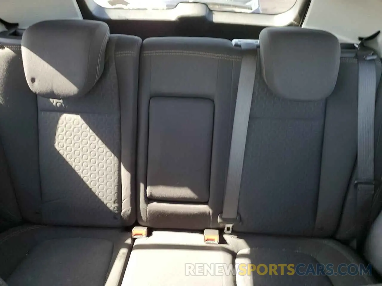 10 Photograph of a damaged car 3GNCJNSB3LL276516 CHEVROLET TRAX 2020