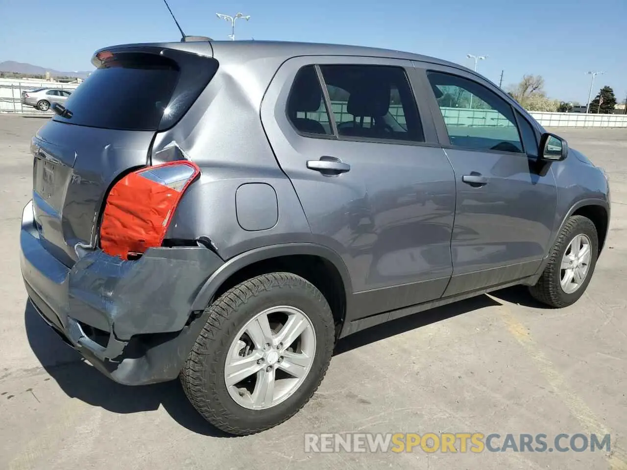 3 Photograph of a damaged car 3GNCJNSB3LL276516 CHEVROLET TRAX 2020