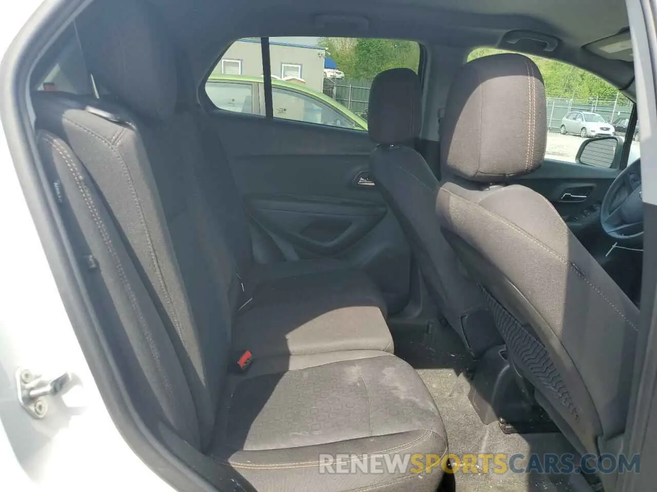 11 Photograph of a damaged car 3GNCJNSB4LL160869 CHEVROLET TRAX 2020