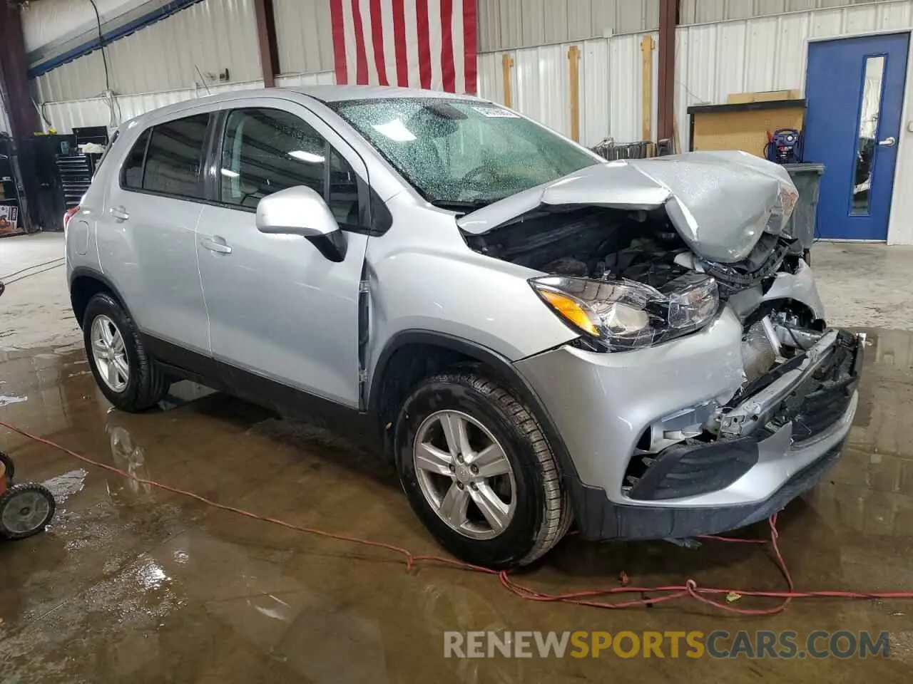 4 Photograph of a damaged car 3GNCJNSB6LL136282 CHEVROLET TRAX 2020
