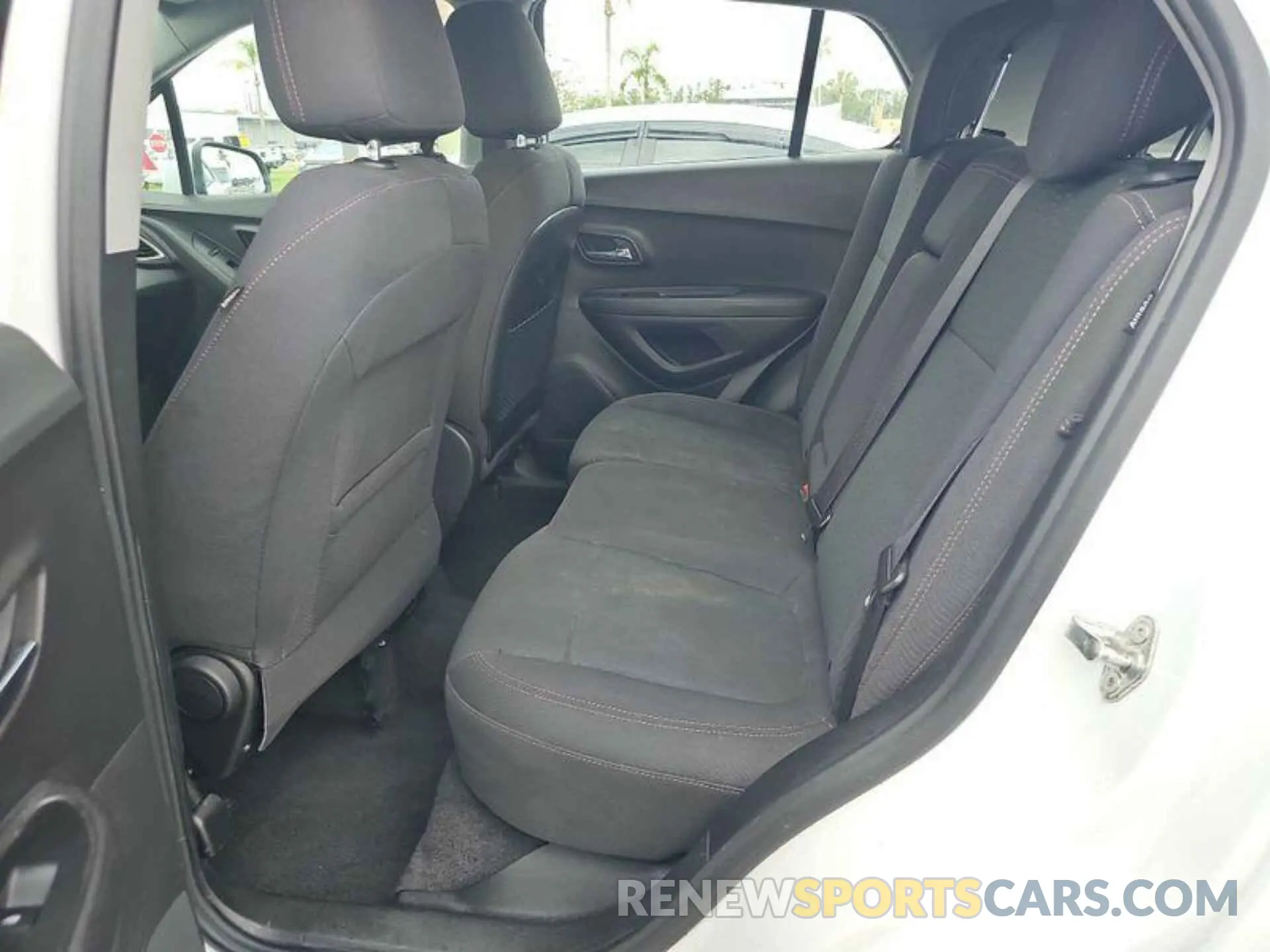 7 Photograph of a damaged car 3GNCJNSB6LL291382 CHEVROLET TRAX 2020