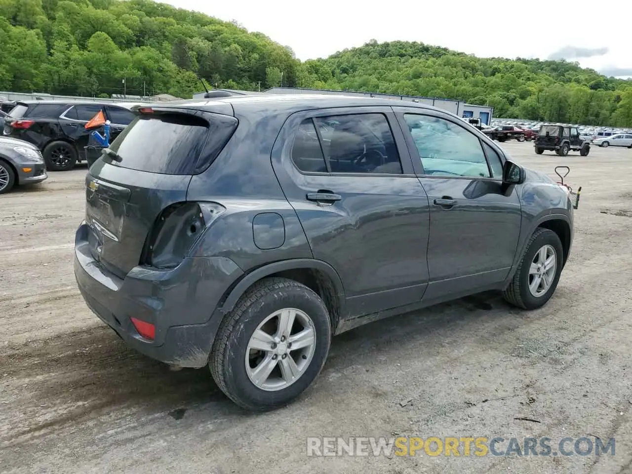 3 Photograph of a damaged car 3GNCJNSB7LL273019 CHEVROLET TRAX 2020