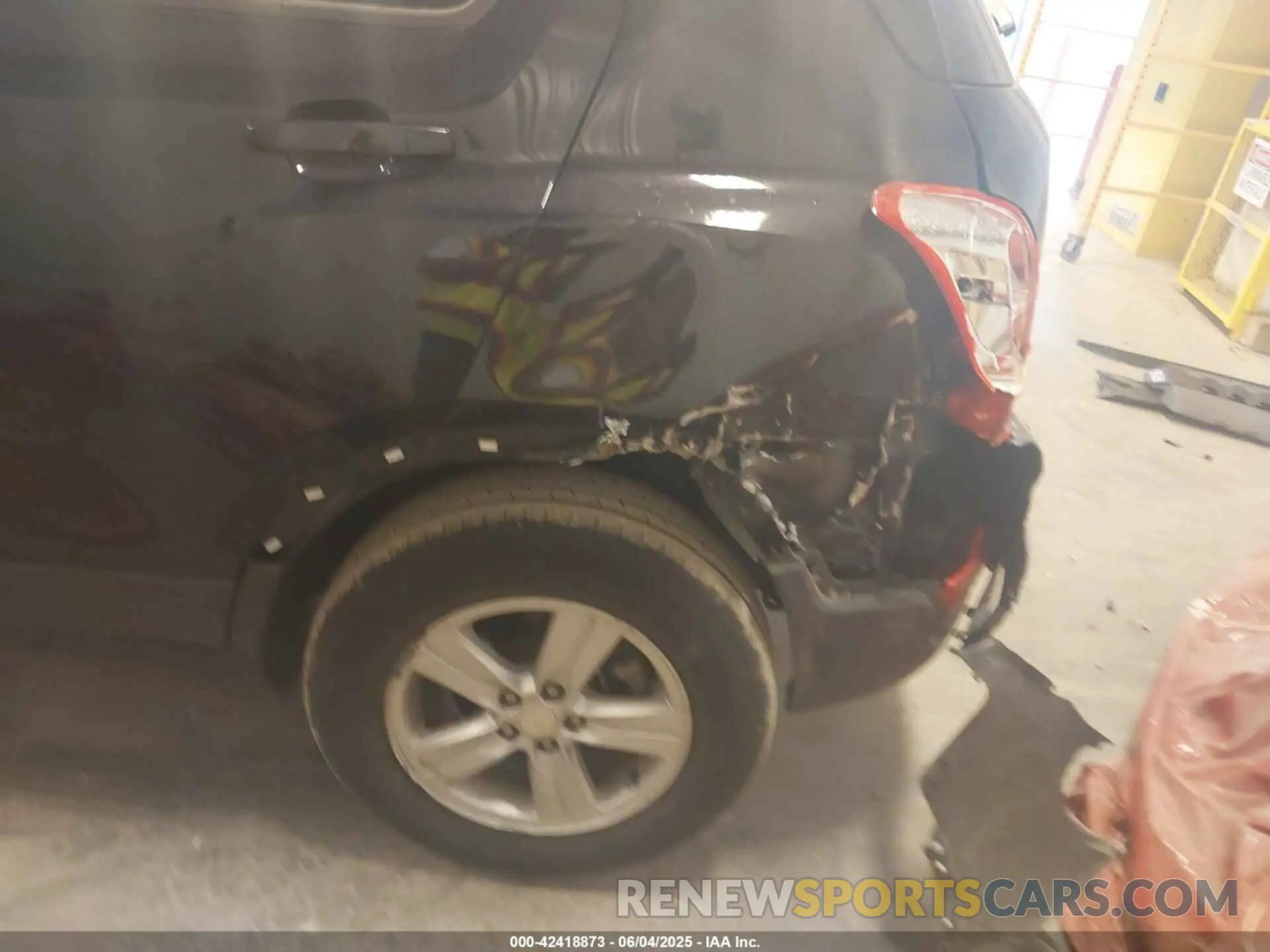 6 Photograph of a damaged car 3GNCJNSB8LL121704 CHEVROLET TRAX 2020