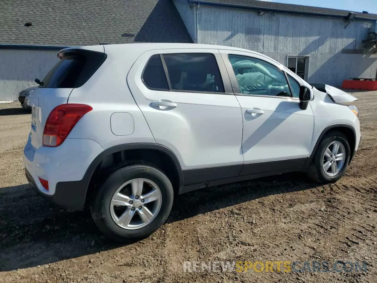 3 Photograph of a damaged car 3GNCJNSB8LL129446 CHEVROLET TRAX 2020