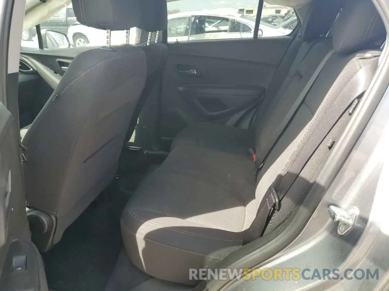 11 Photograph of a damaged car 3GNCJNSB9LL164044 CHEVROLET TRAX 2020