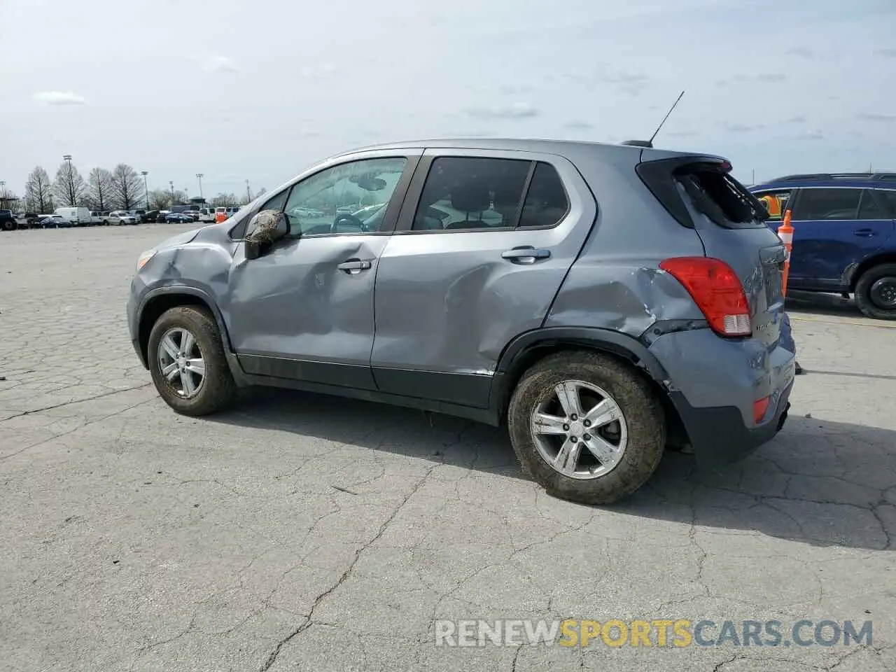 2 Photograph of a damaged car 3GNCJNSB9LL164044 CHEVROLET TRAX 2020