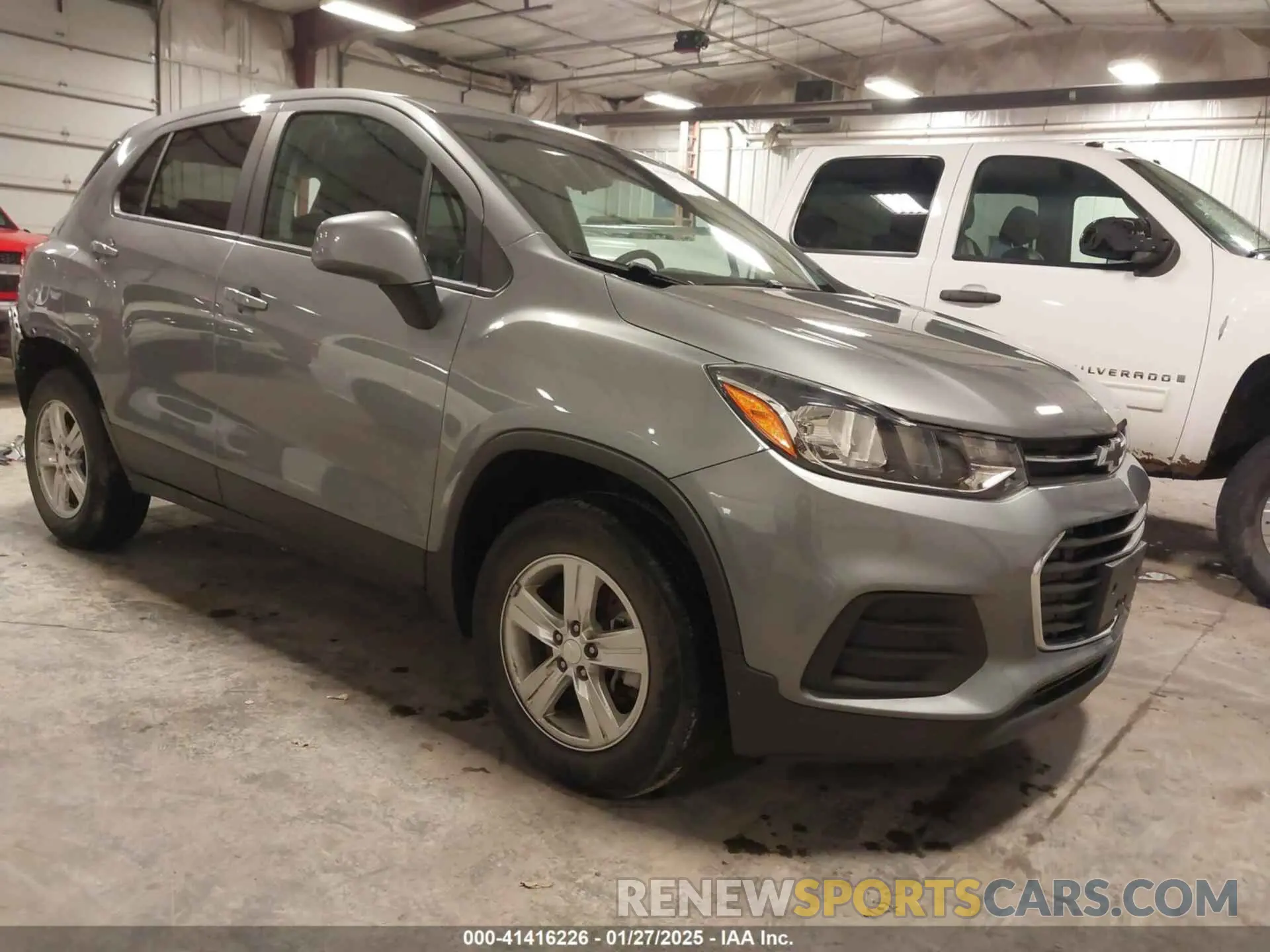 1 Photograph of a damaged car 3GNCJNSBXLL216278 CHEVROLET TRAX 2020