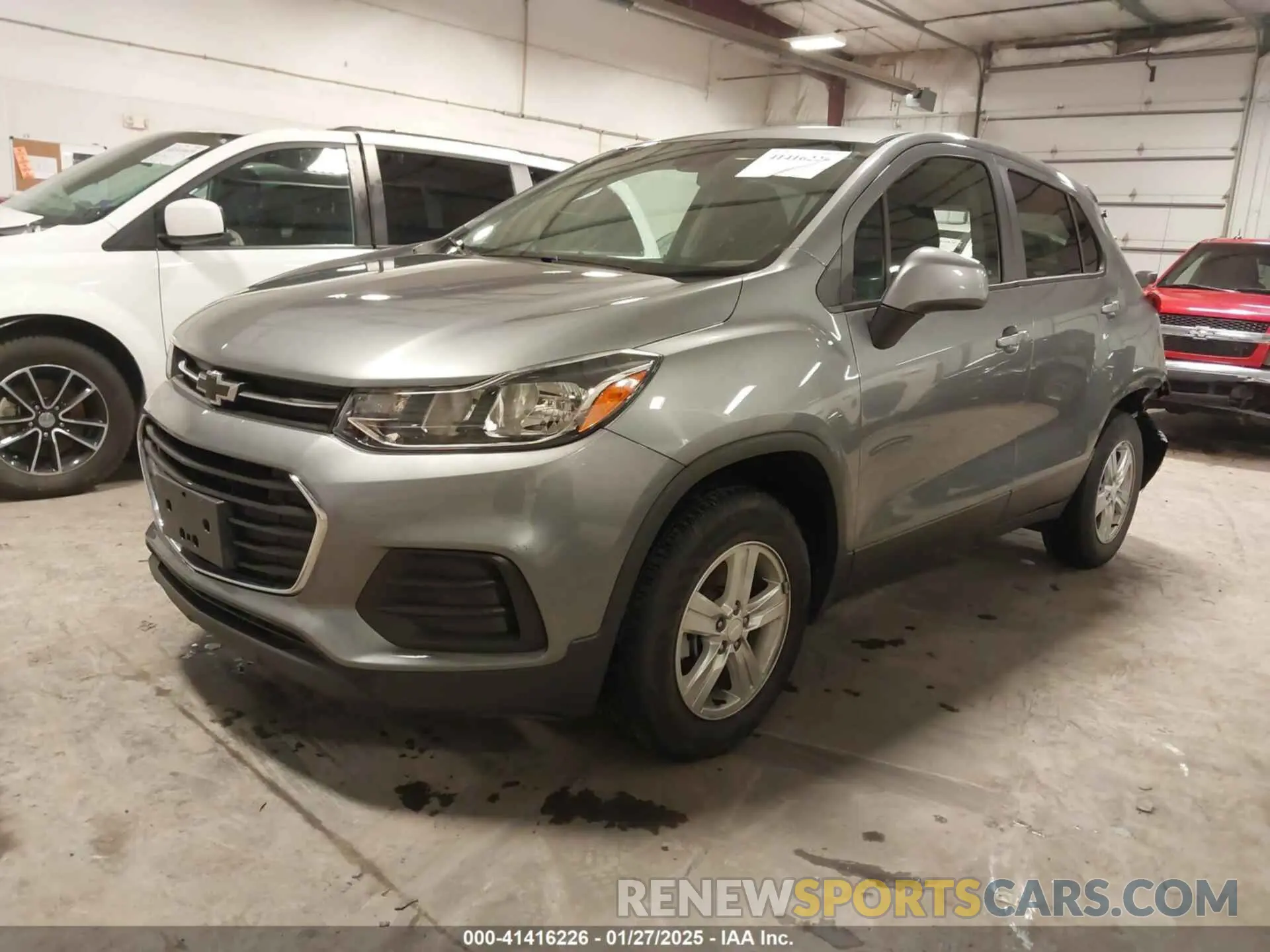 2 Photograph of a damaged car 3GNCJNSBXLL216278 CHEVROLET TRAX 2020