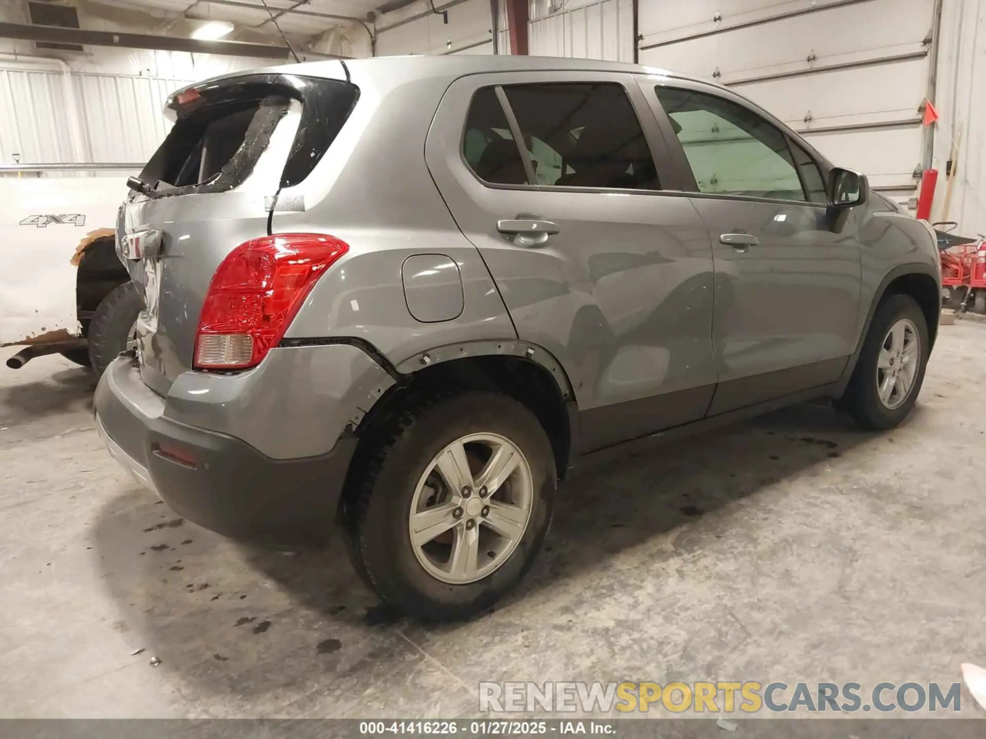 4 Photograph of a damaged car 3GNCJNSBXLL216278 CHEVROLET TRAX 2020
