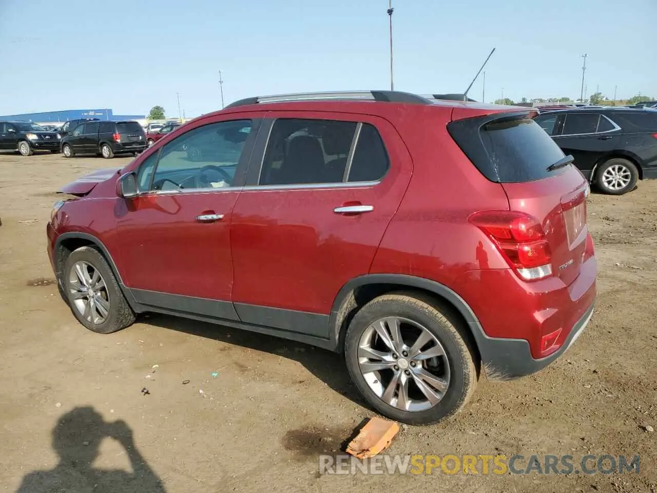 2 Photograph of a damaged car 3GNCJPSB0LL255134 CHEVROLET TRAX 2020