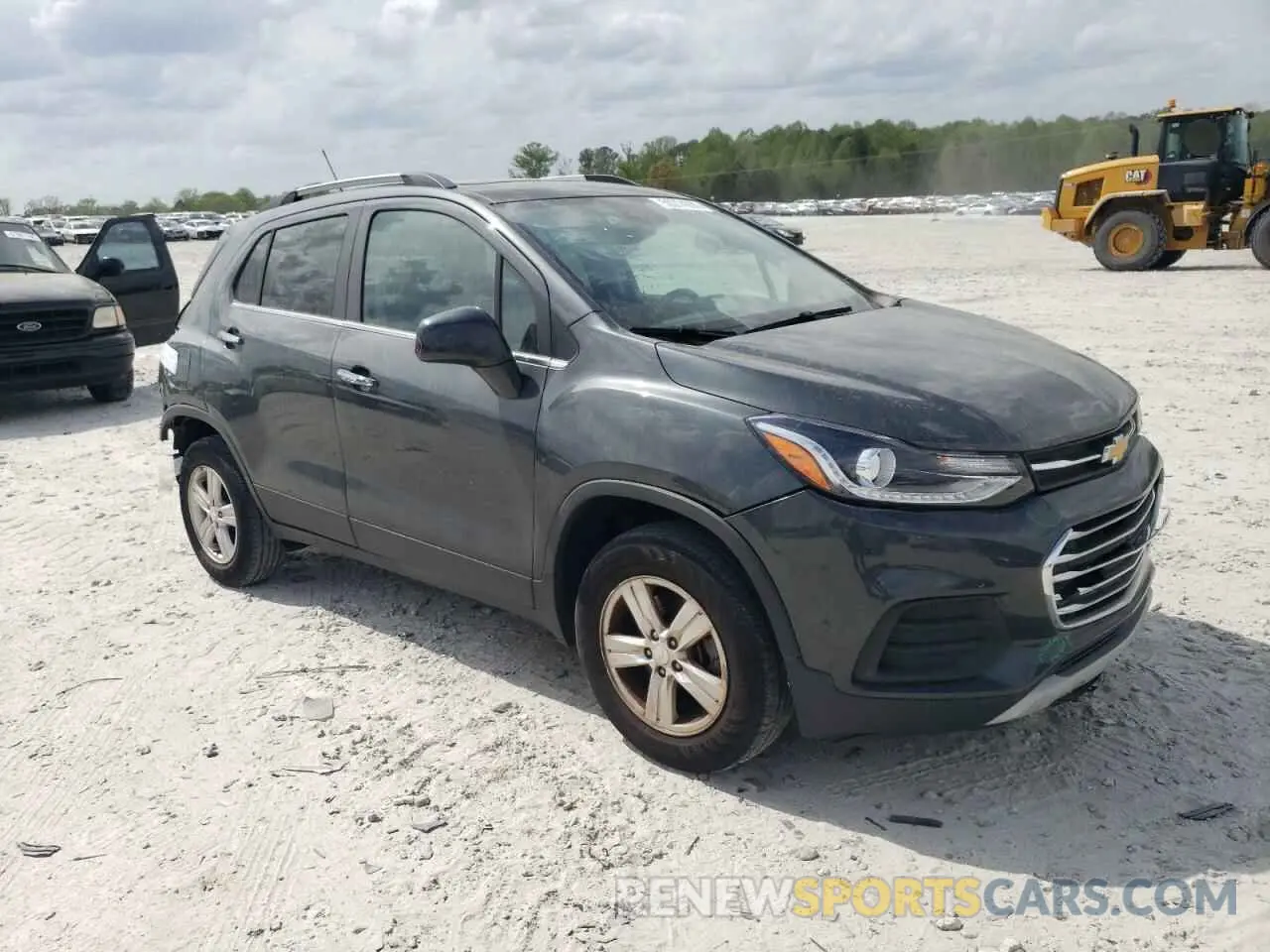 4 Photograph of a damaged car 3GNCJPSB1LL142227 CHEVROLET TRAX 2020