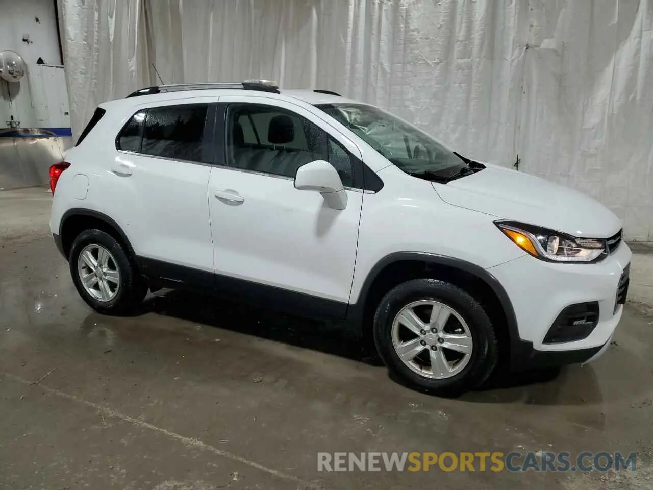 4 Photograph of a damaged car 3GNCJPSB2LL262764 CHEVROLET TRAX 2020