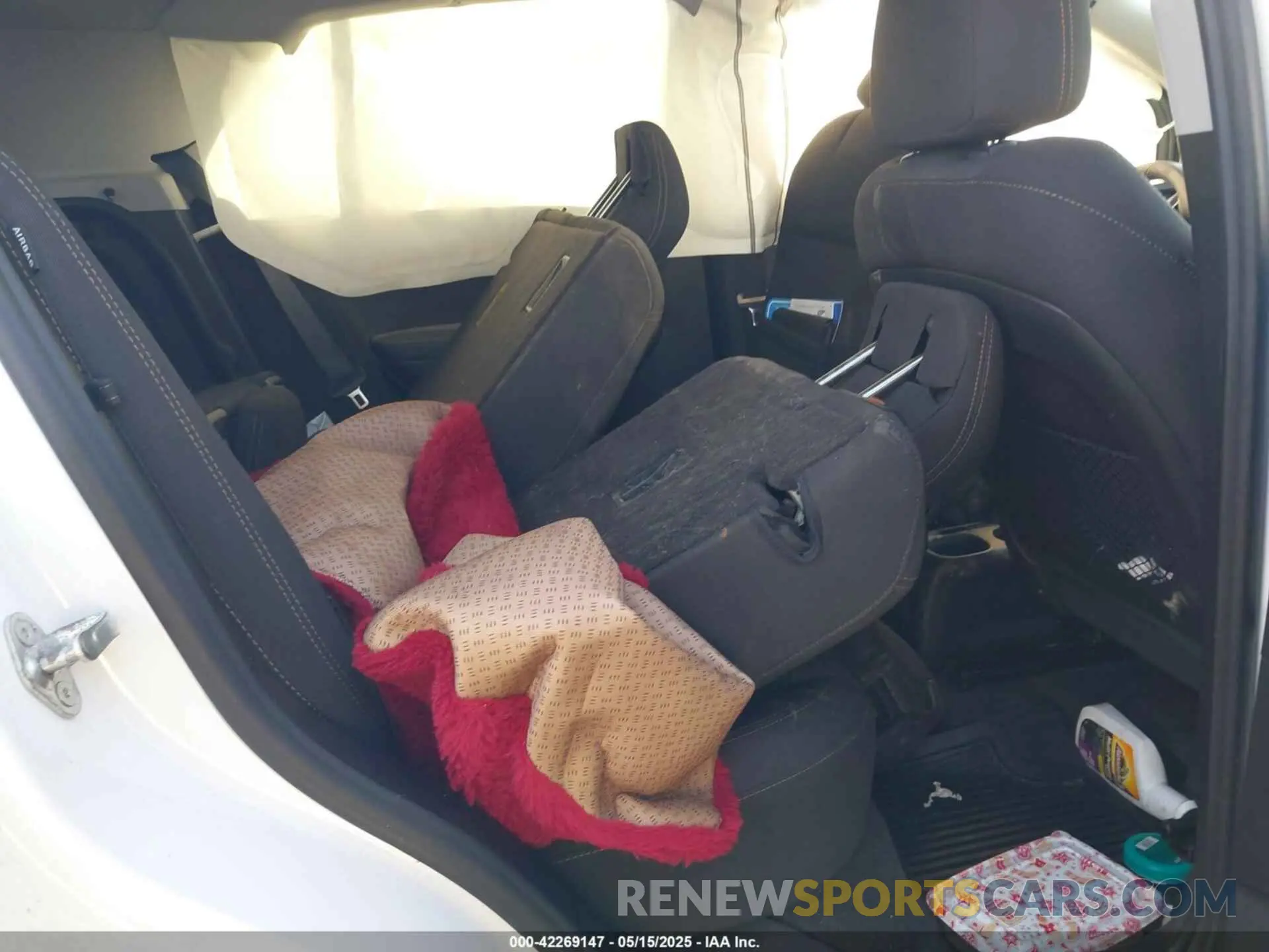 8 Photograph of a damaged car 3GNCJPSB2LL266586 CHEVROLET TRAX 2020