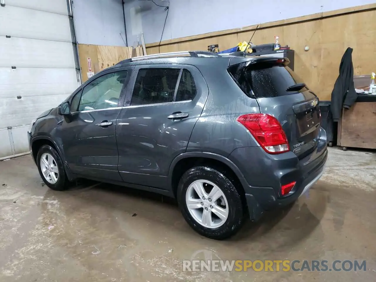 2 Photograph of a damaged car 3GNCJPSB3LL252695 CHEVROLET TRAX 2020