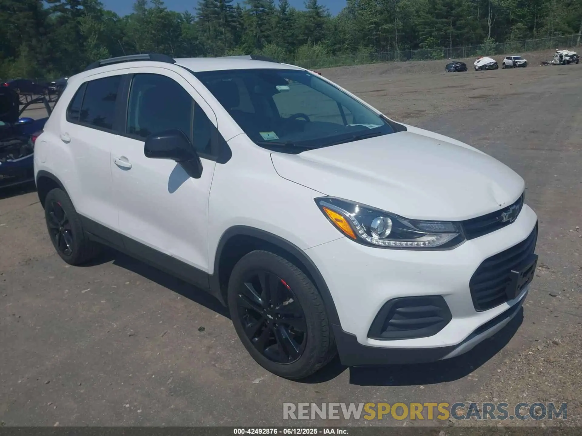 1 Photograph of a damaged car 3GNCJPSB3LL302317 CHEVROLET TRAX 2020