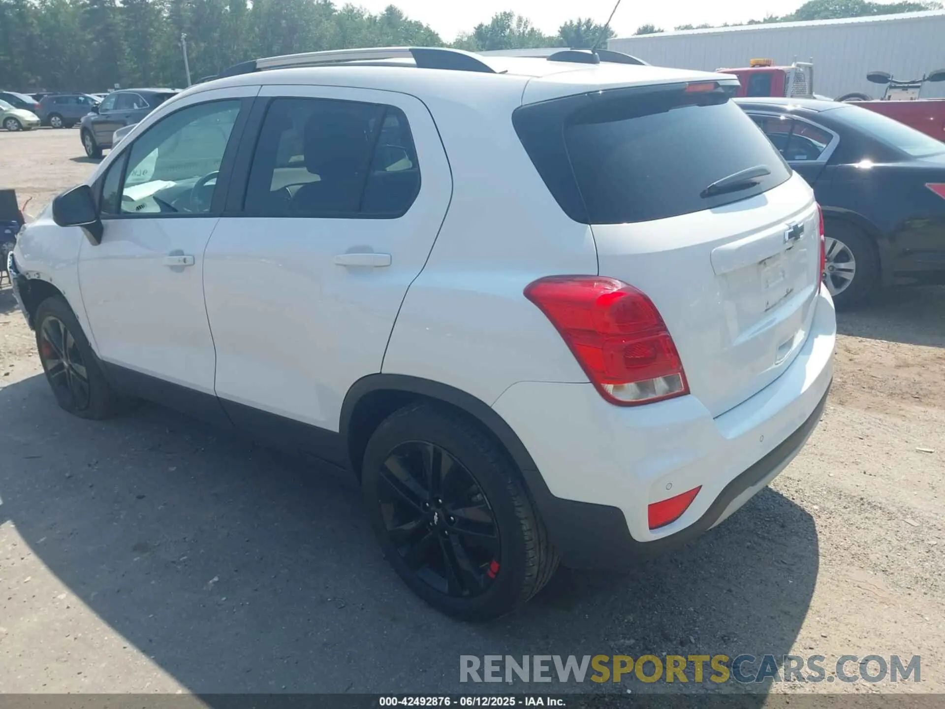3 Photograph of a damaged car 3GNCJPSB3LL302317 CHEVROLET TRAX 2020