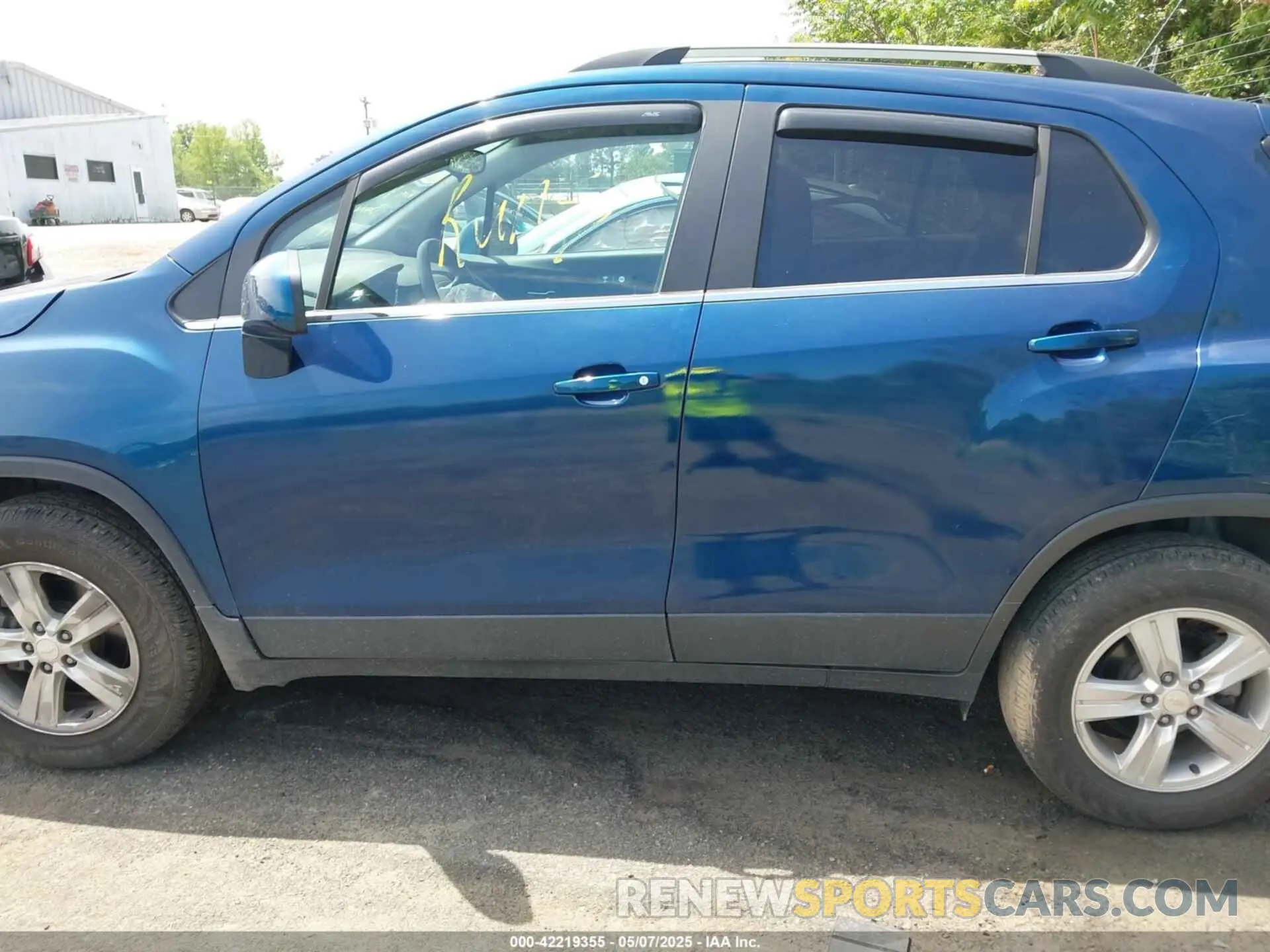 14 Photograph of a damaged car 3GNCJPSB4LL288217 CHEVROLET TRAX 2020