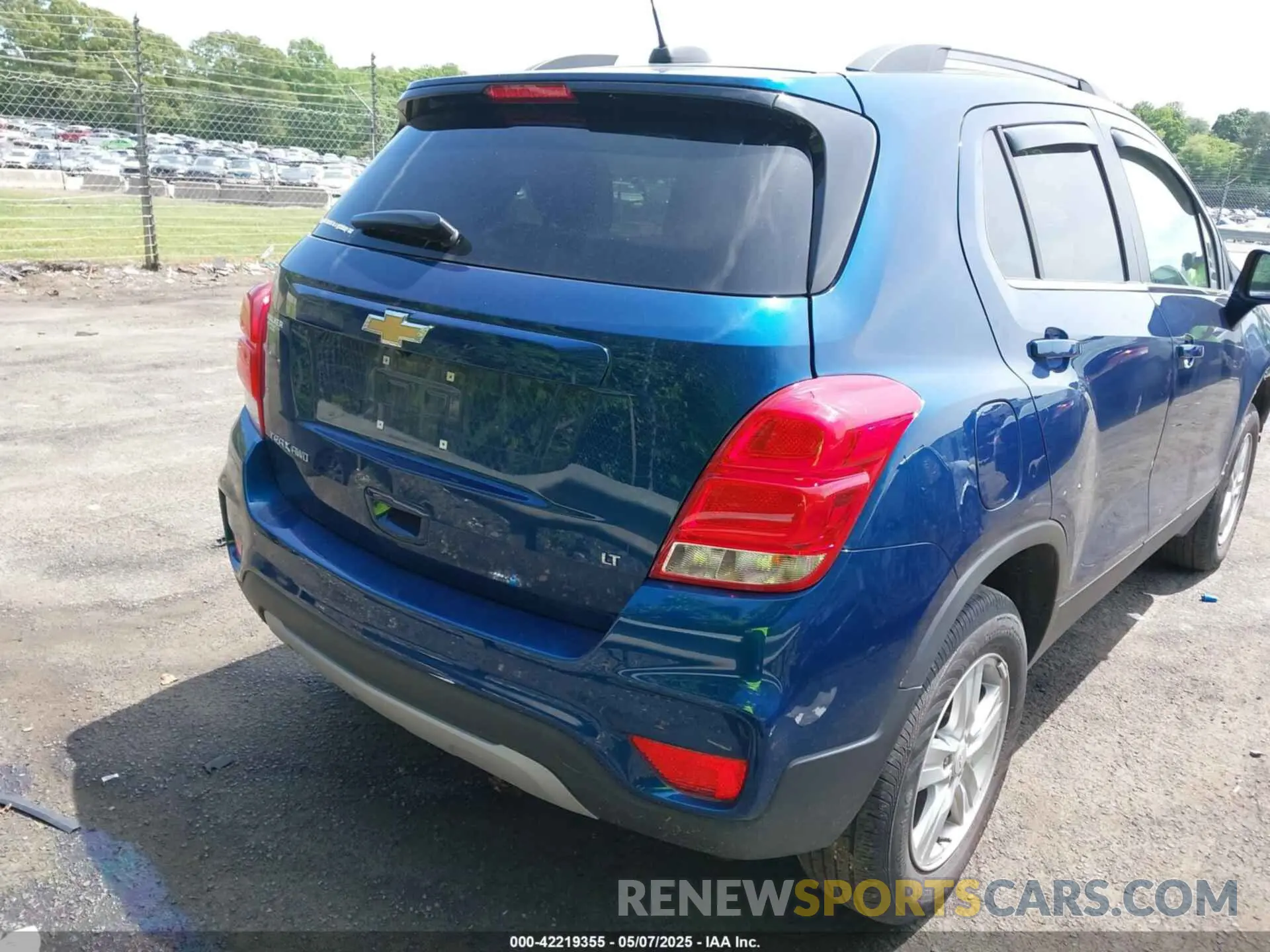 16 Photograph of a damaged car 3GNCJPSB4LL288217 CHEVROLET TRAX 2020