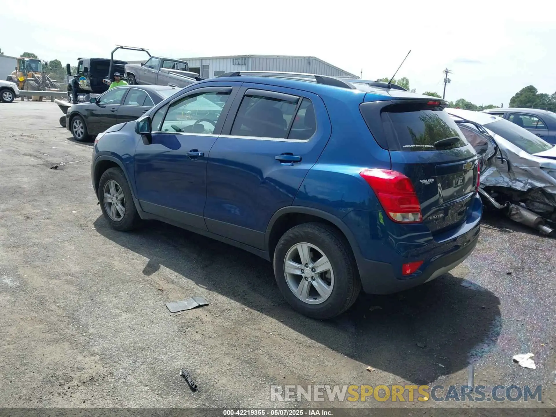 3 Photograph of a damaged car 3GNCJPSB4LL288217 CHEVROLET TRAX 2020