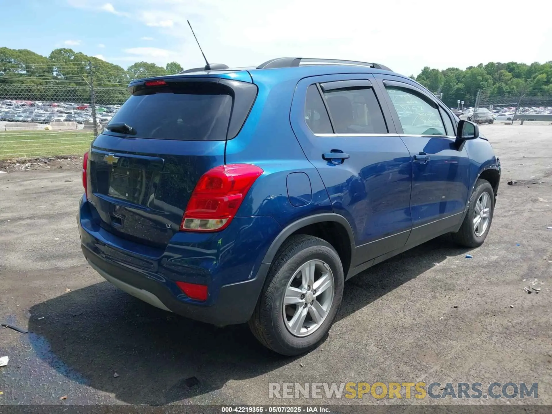 4 Photograph of a damaged car 3GNCJPSB4LL288217 CHEVROLET TRAX 2020