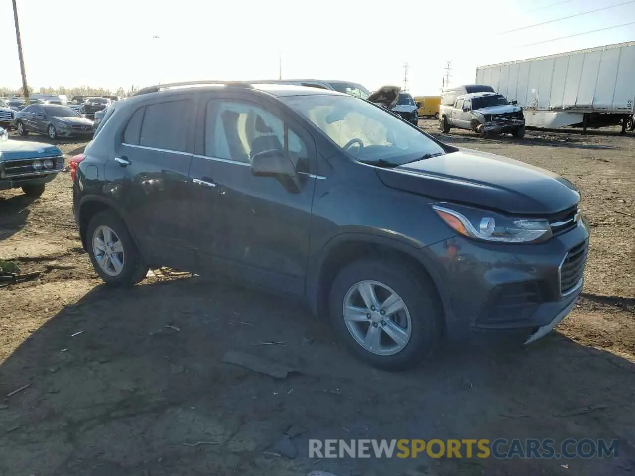 4 Photograph of a damaged car 3GNCJPSB5LL155059 CHEVROLET TRAX 2020