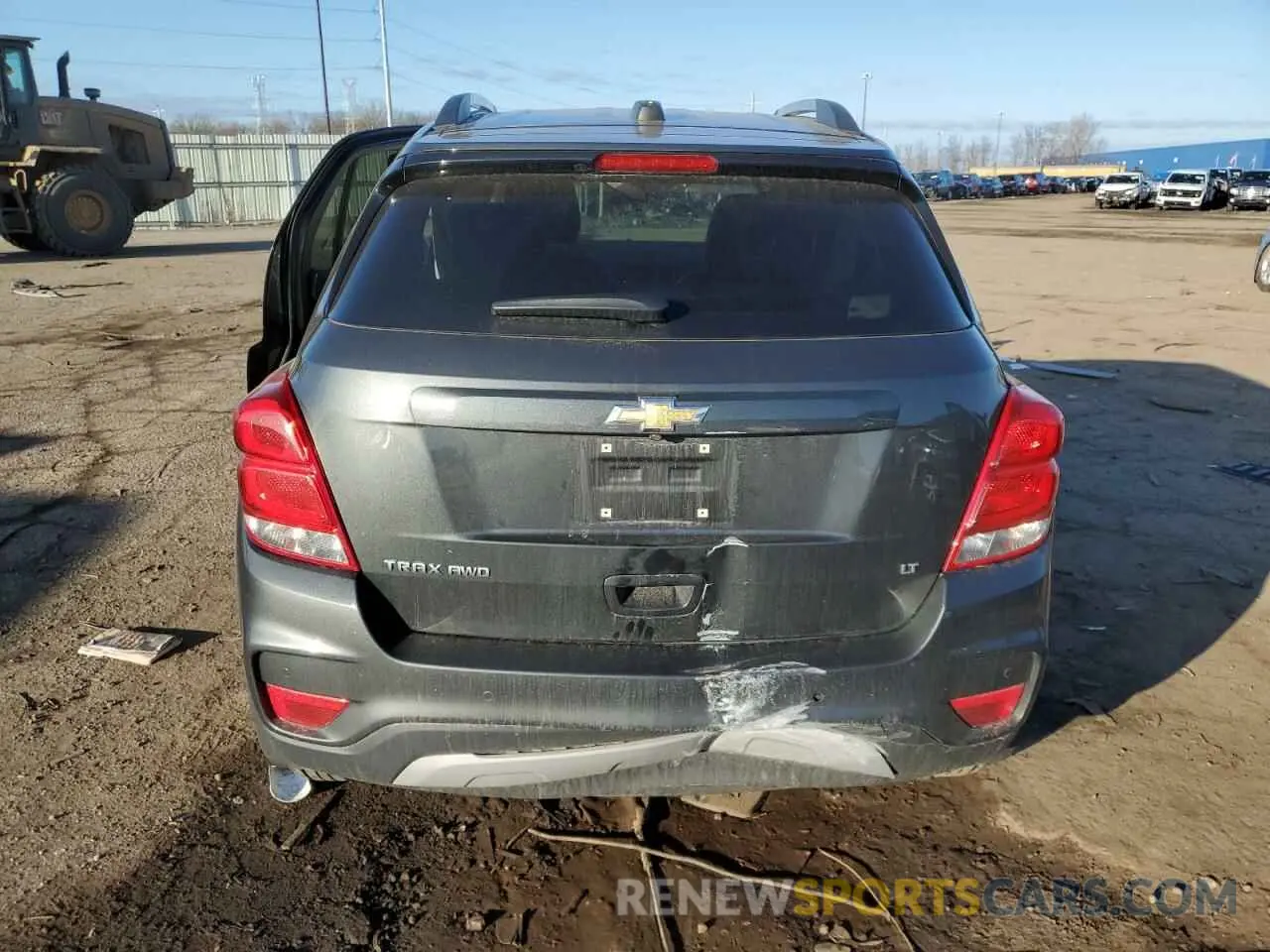 6 Photograph of a damaged car 3GNCJPSB5LL155059 CHEVROLET TRAX 2020