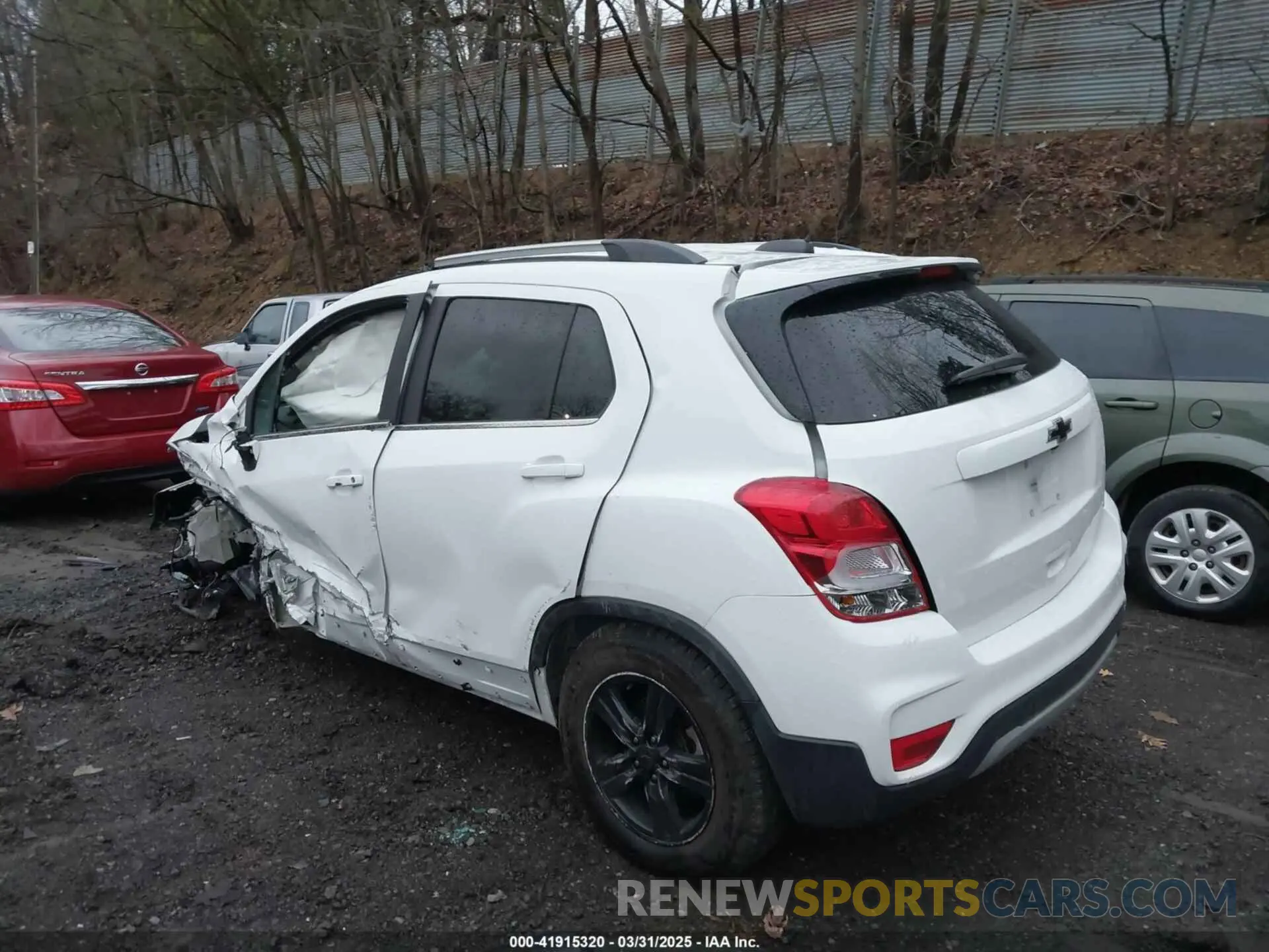 3 Photograph of a damaged car 3GNCJPSB6LL185803 CHEVROLET TRAX 2020