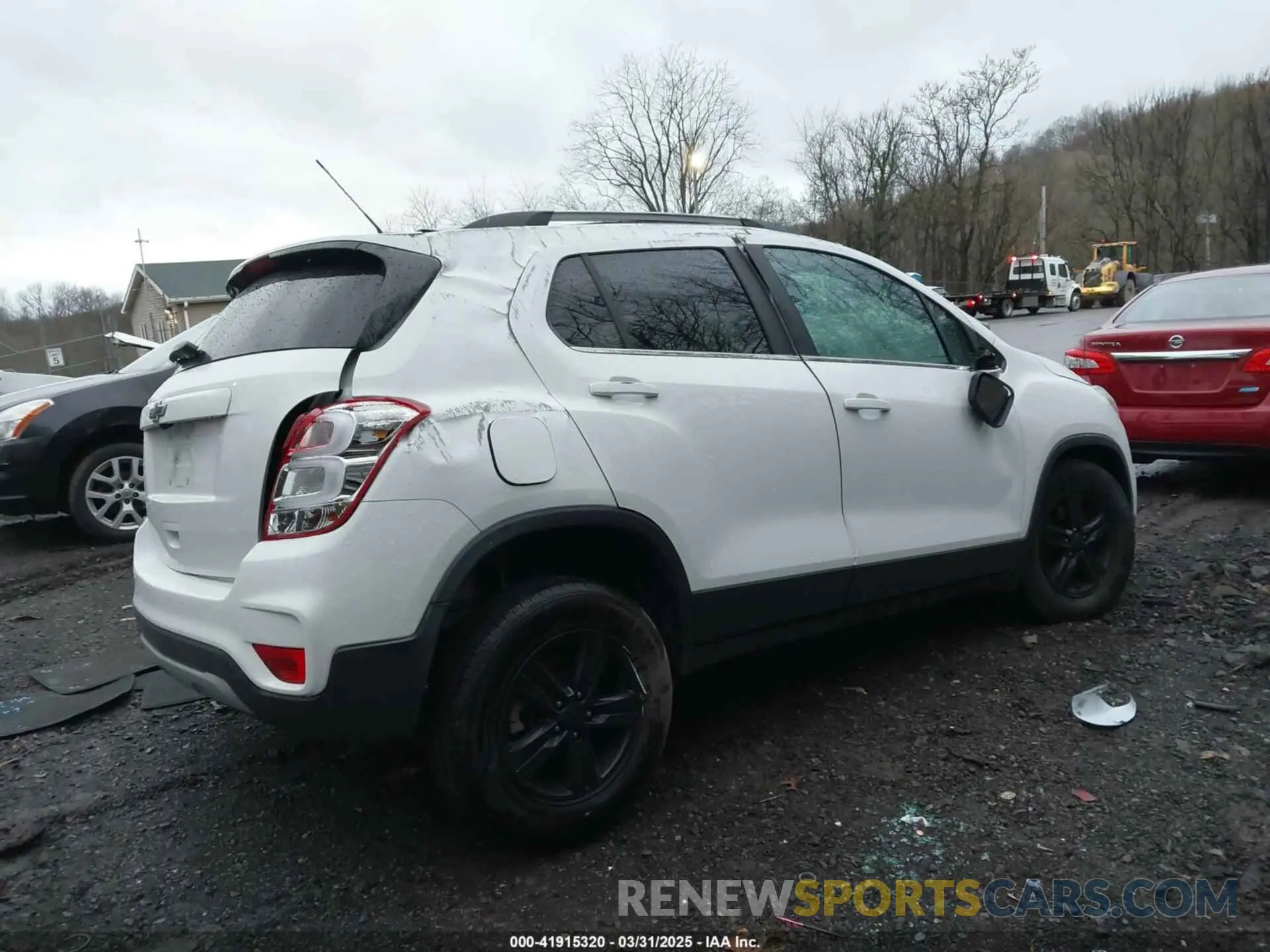 4 Photograph of a damaged car 3GNCJPSB6LL185803 CHEVROLET TRAX 2020