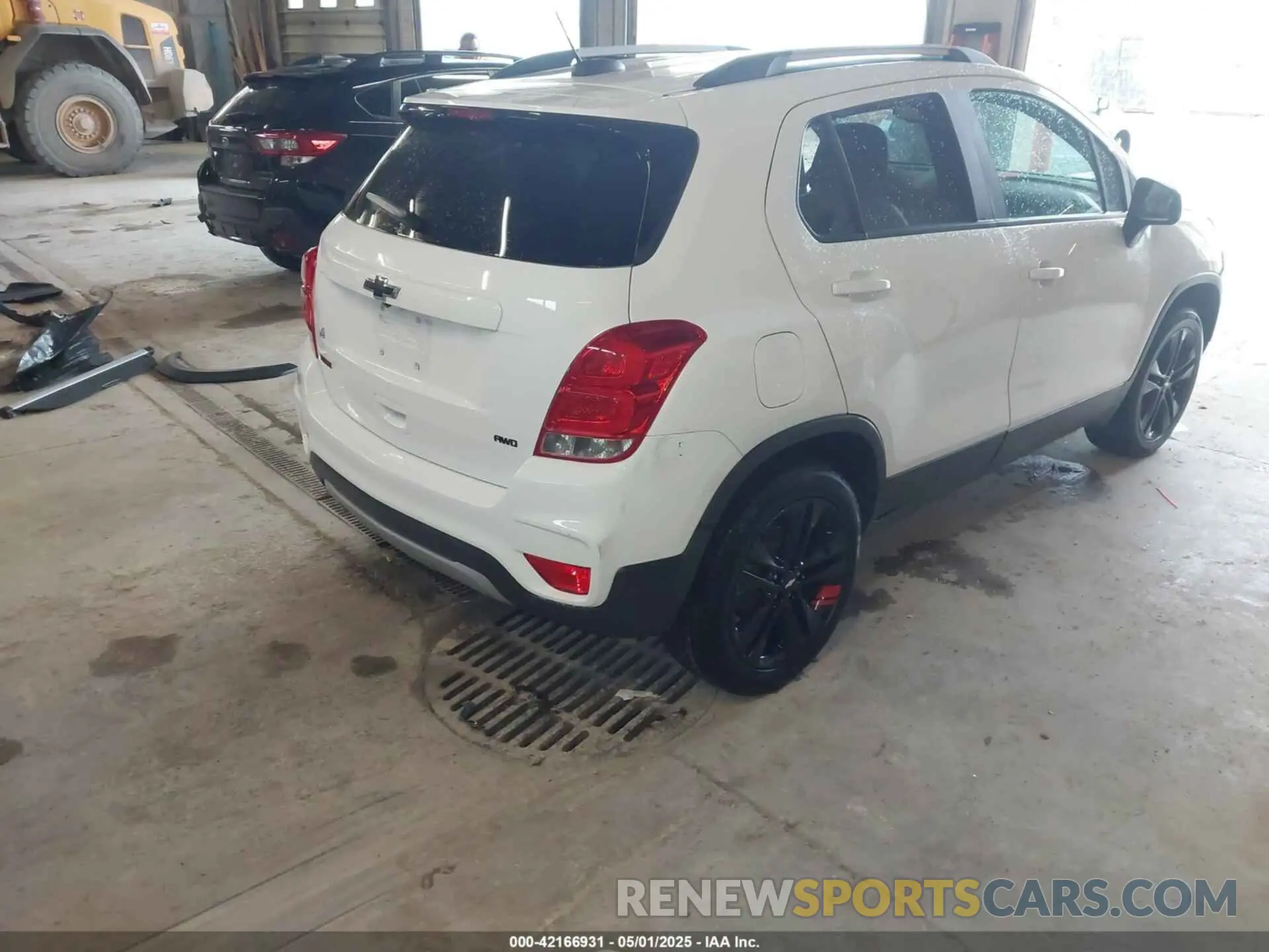 4 Photograph of a damaged car 3GNCJPSB6LL221389 CHEVROLET TRAX 2020