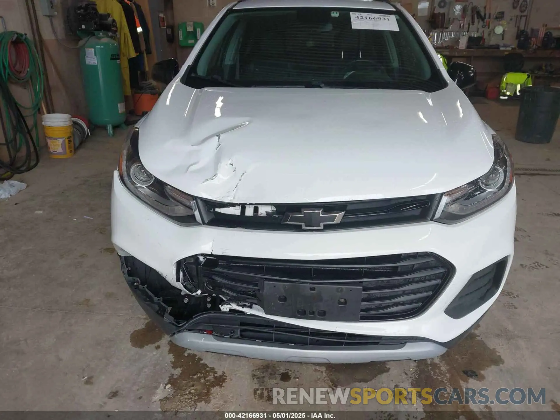 6 Photograph of a damaged car 3GNCJPSB6LL221389 CHEVROLET TRAX 2020