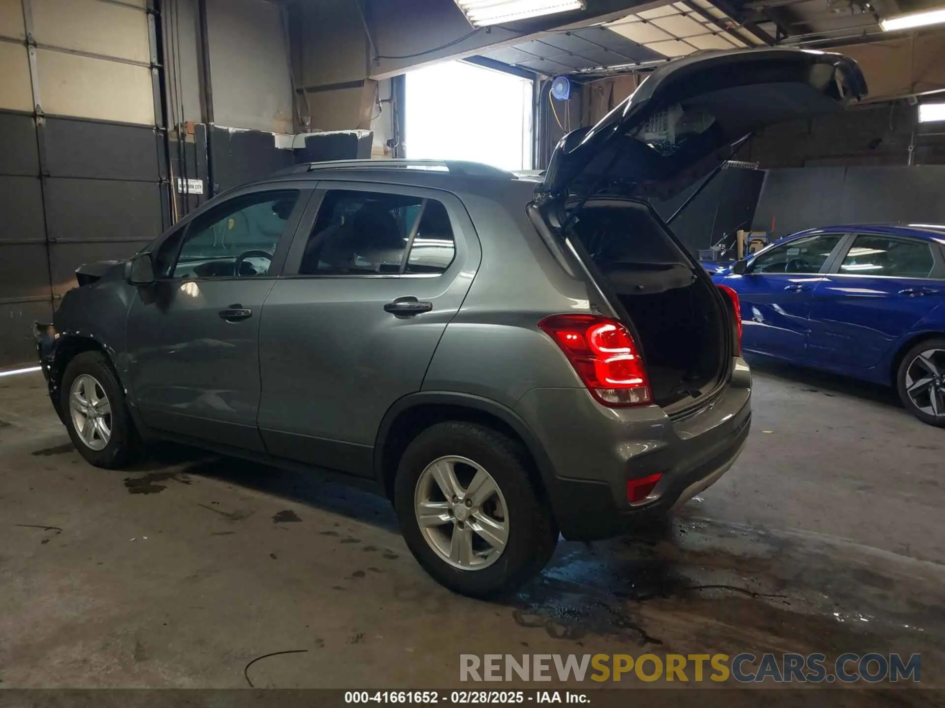3 Photograph of a damaged car 3GNCJPSB7LL189181 CHEVROLET TRAX 2020