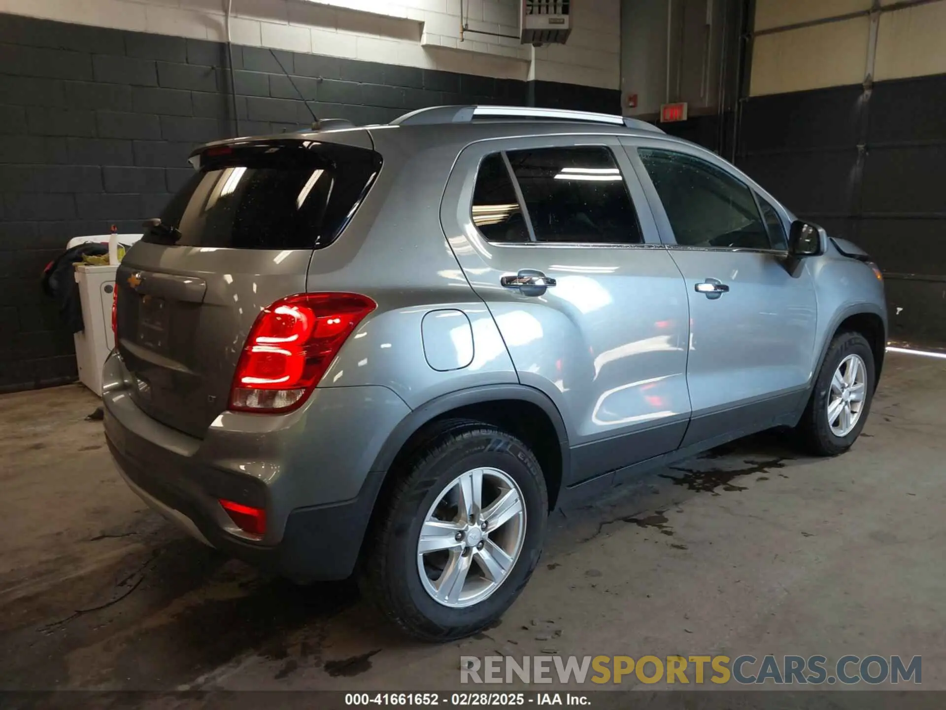 4 Photograph of a damaged car 3GNCJPSB7LL189181 CHEVROLET TRAX 2020
