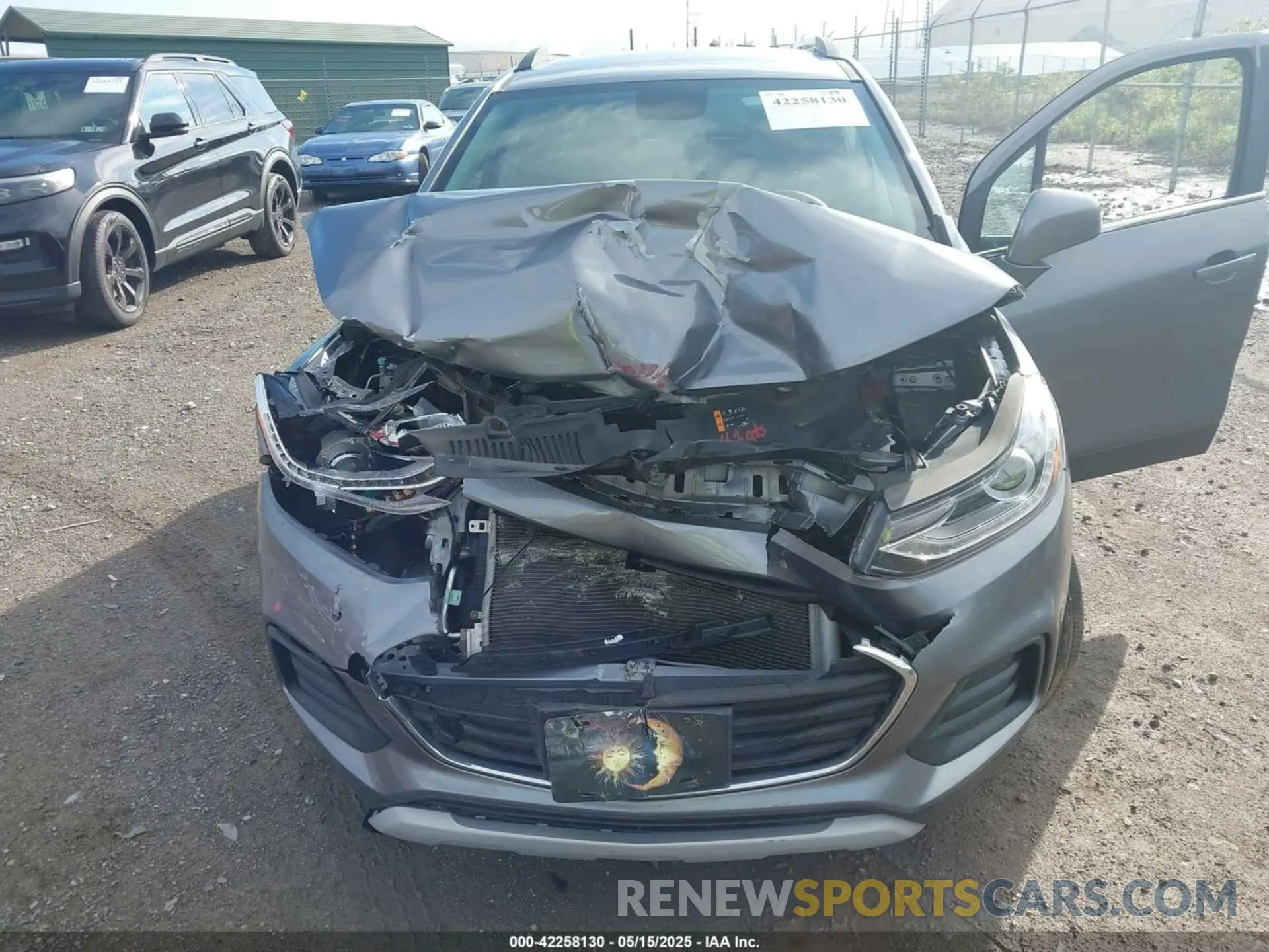 6 Photograph of a damaged car 3GNCJPSB7LL323025 CHEVROLET TRAX 2020