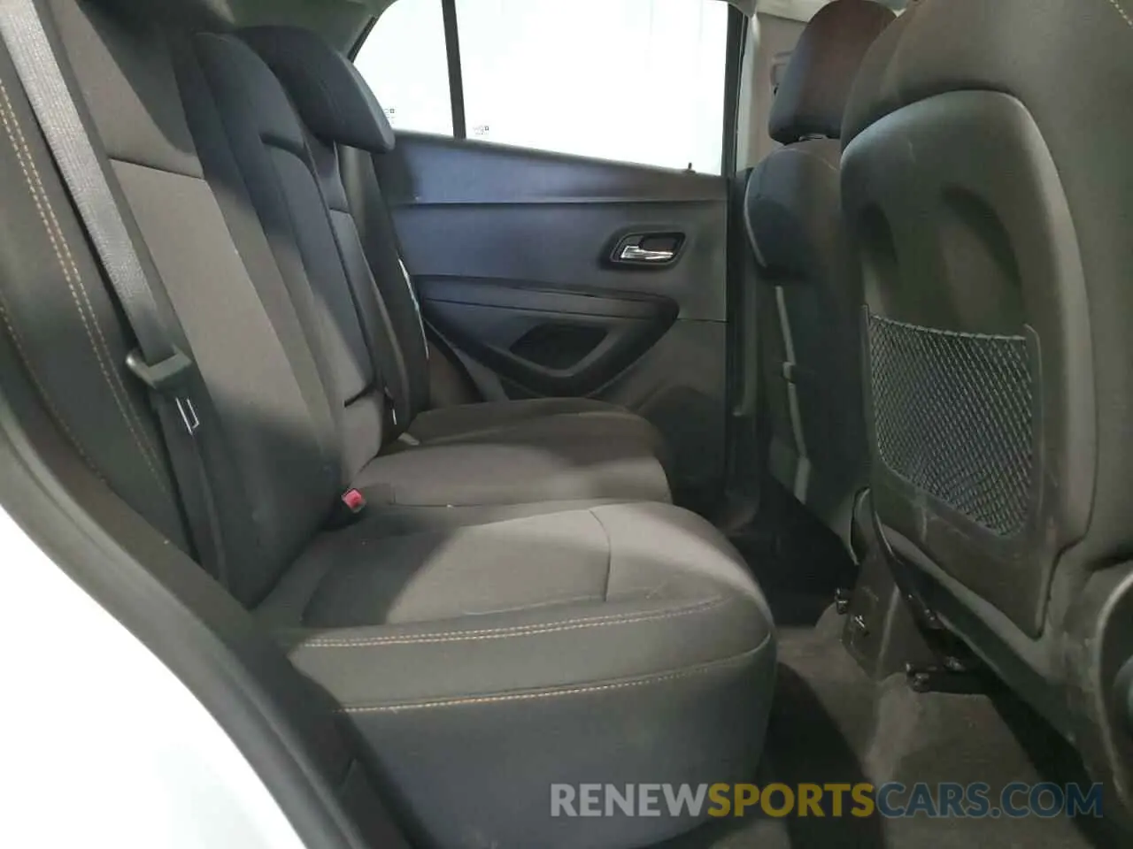 12 Photograph of a damaged car 3GNCJPSB7LL335336 CHEVROLET TRAX 2020
