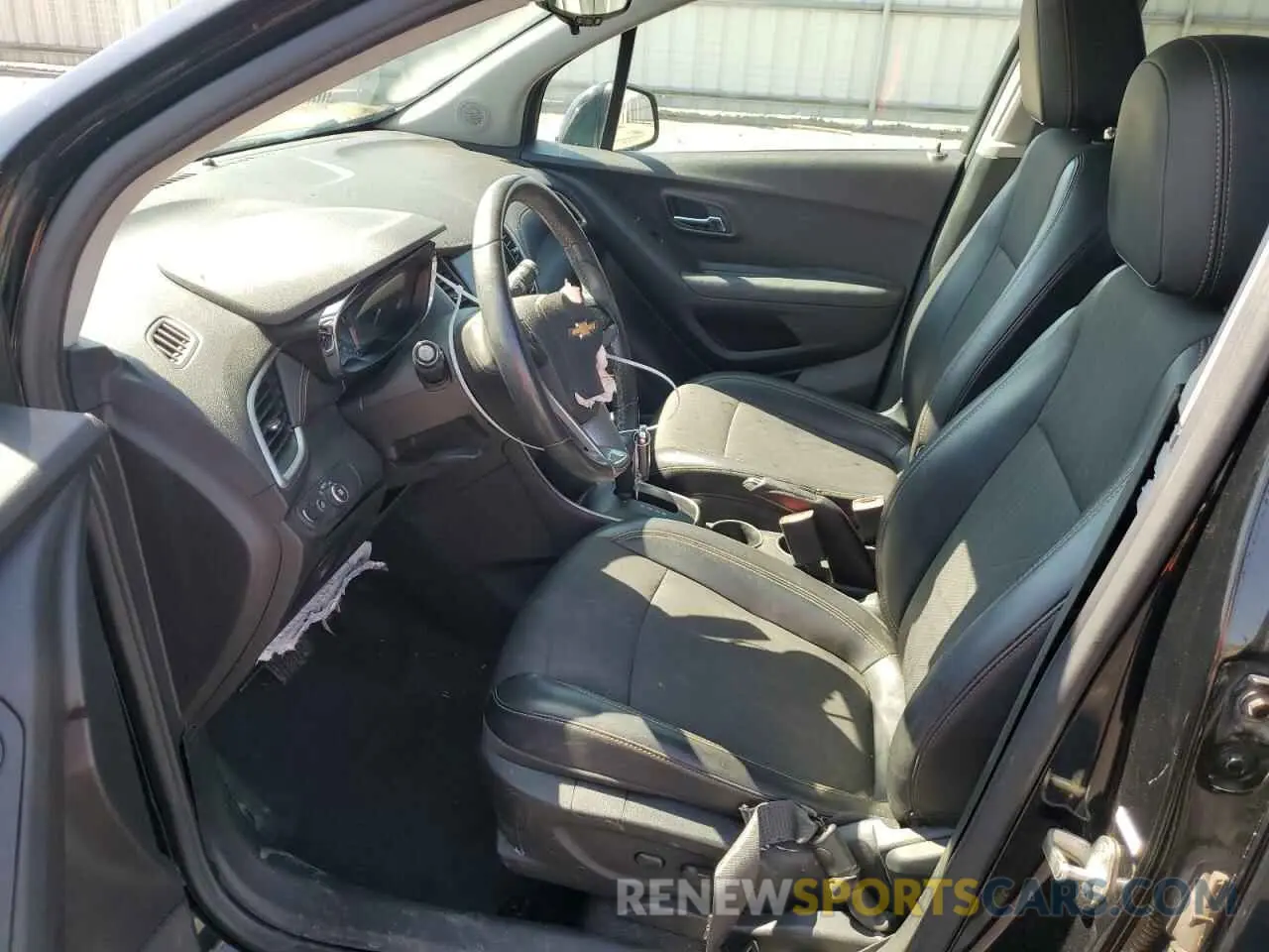 7 Photograph of a damaged car 3GNCJPSB8LL142418 CHEVROLET TRAX 2020