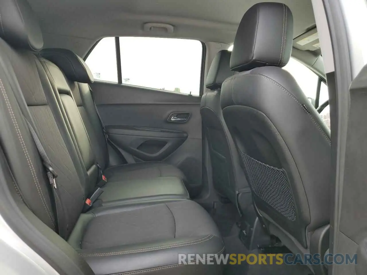 11 Photograph of a damaged car 3GNCJPSB8LL144217 CHEVROLET TRAX 2020