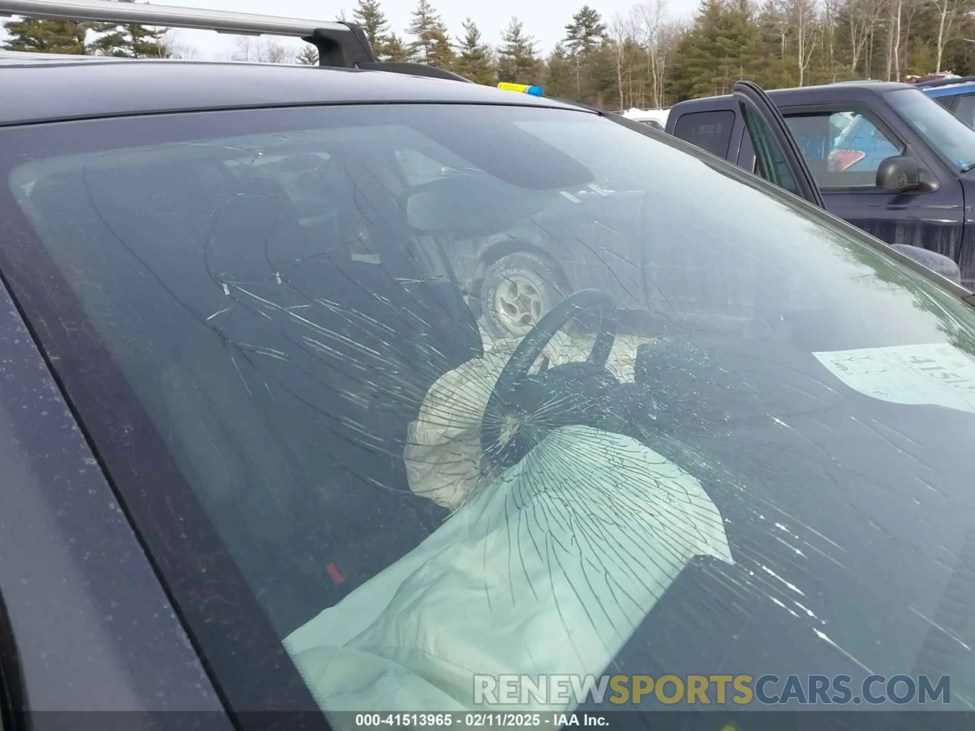 18 Photograph of a damaged car 3GNCJPSB8LL215397 CHEVROLET TRAX 2020