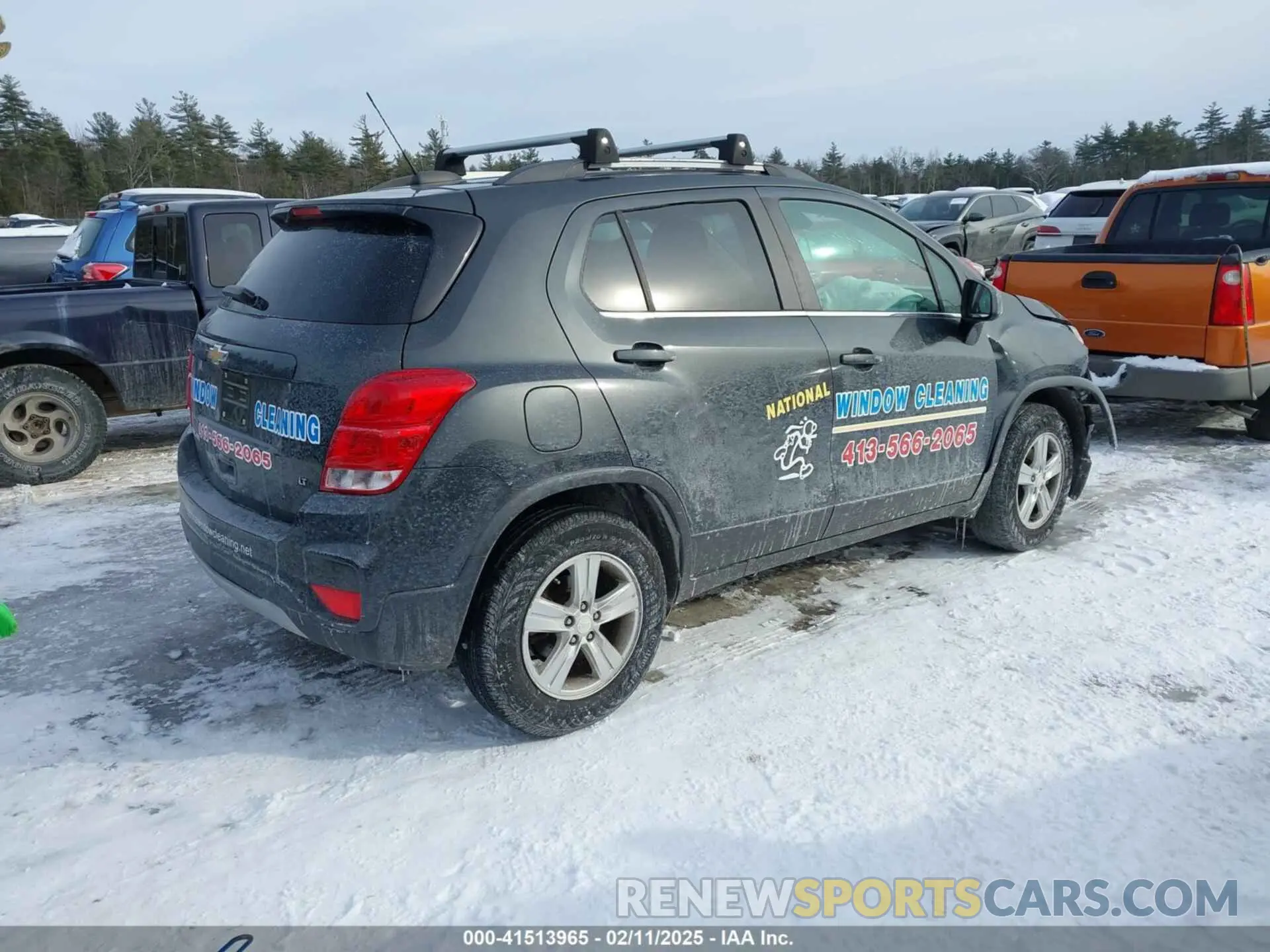4 Photograph of a damaged car 3GNCJPSB8LL215397 CHEVROLET TRAX 2020