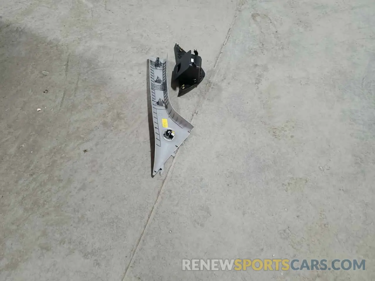13 Photograph of a damaged car 3GNCJPSB8LL260811 CHEVROLET TRAX 2020