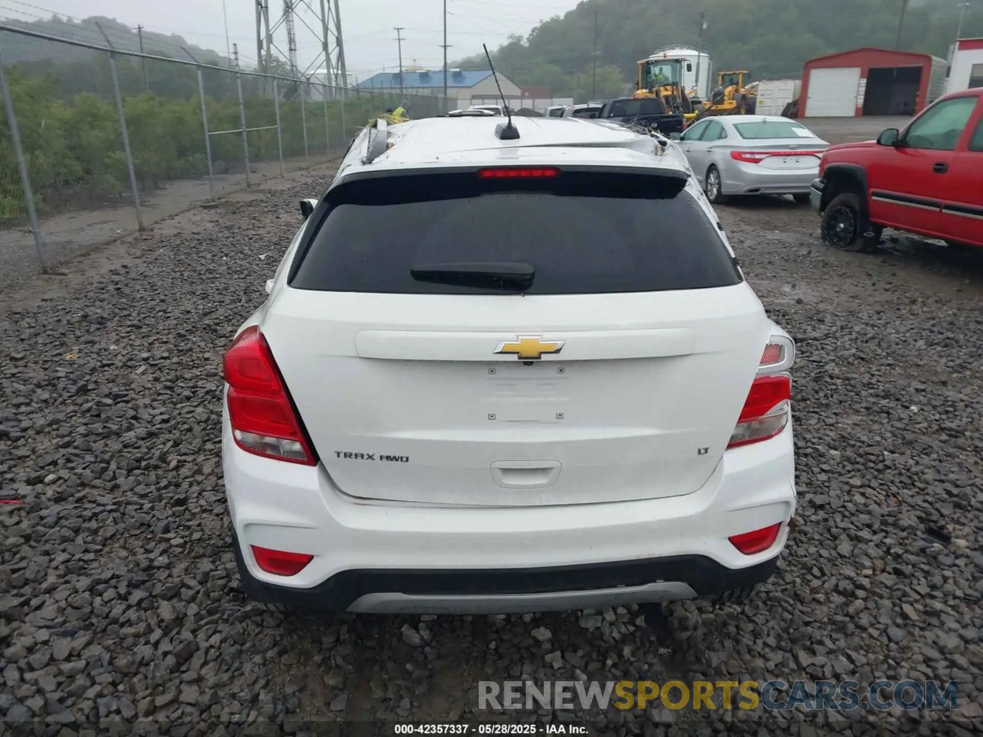 16 Photograph of a damaged car 3GNCJPSB9LL155372 CHEVROLET TRAX 2020
