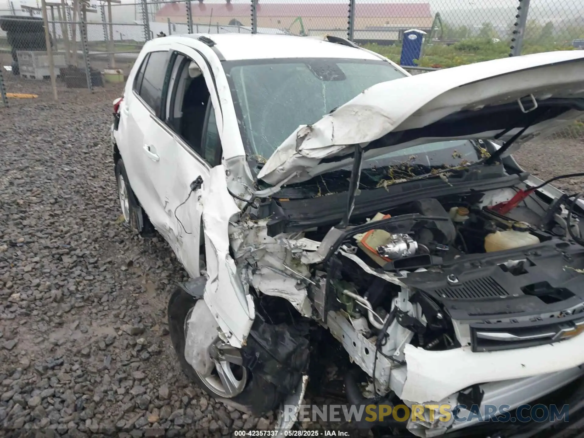 6 Photograph of a damaged car 3GNCJPSB9LL155372 CHEVROLET TRAX 2020