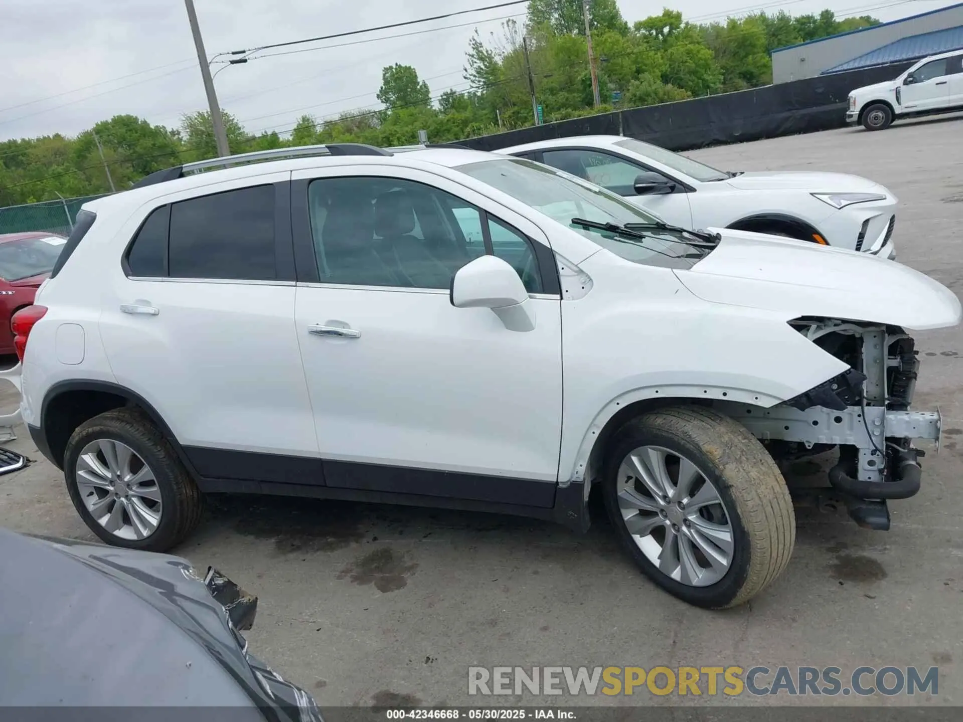 14 Photograph of a damaged car 3GNCJRSB0LL196680 CHEVROLET TRAX 2020