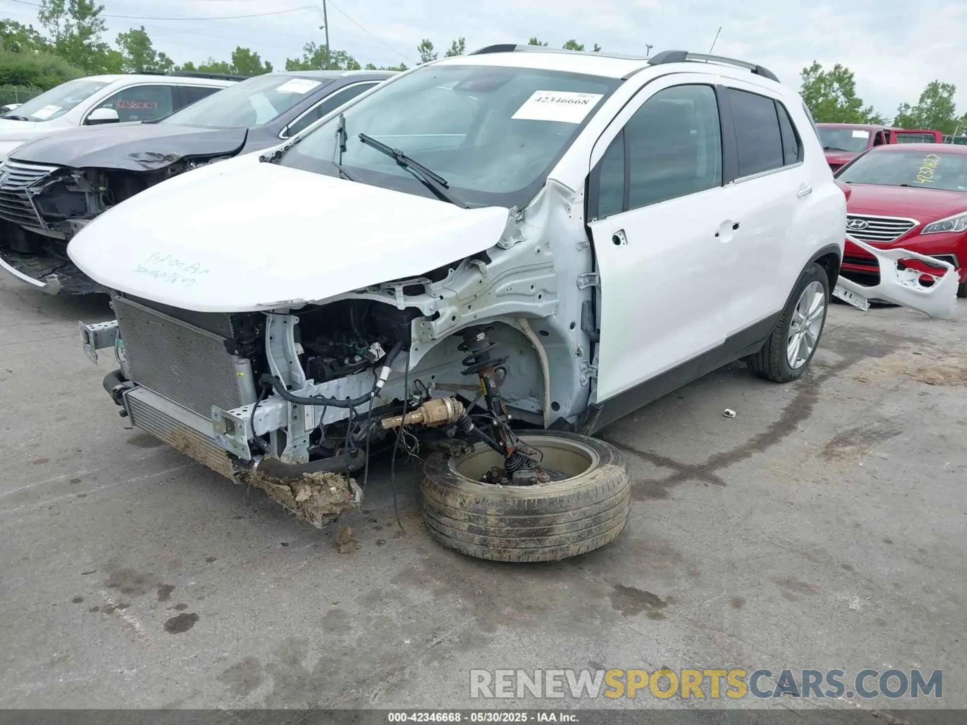 2 Photograph of a damaged car 3GNCJRSB0LL196680 CHEVROLET TRAX 2020