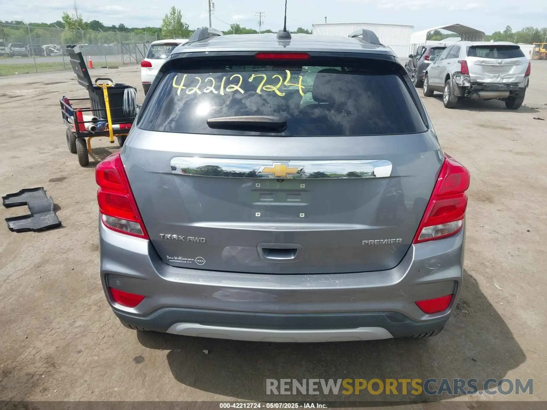 15 Photograph of a damaged car 3GNCJRSB2LL140689 CHEVROLET TRAX 2020