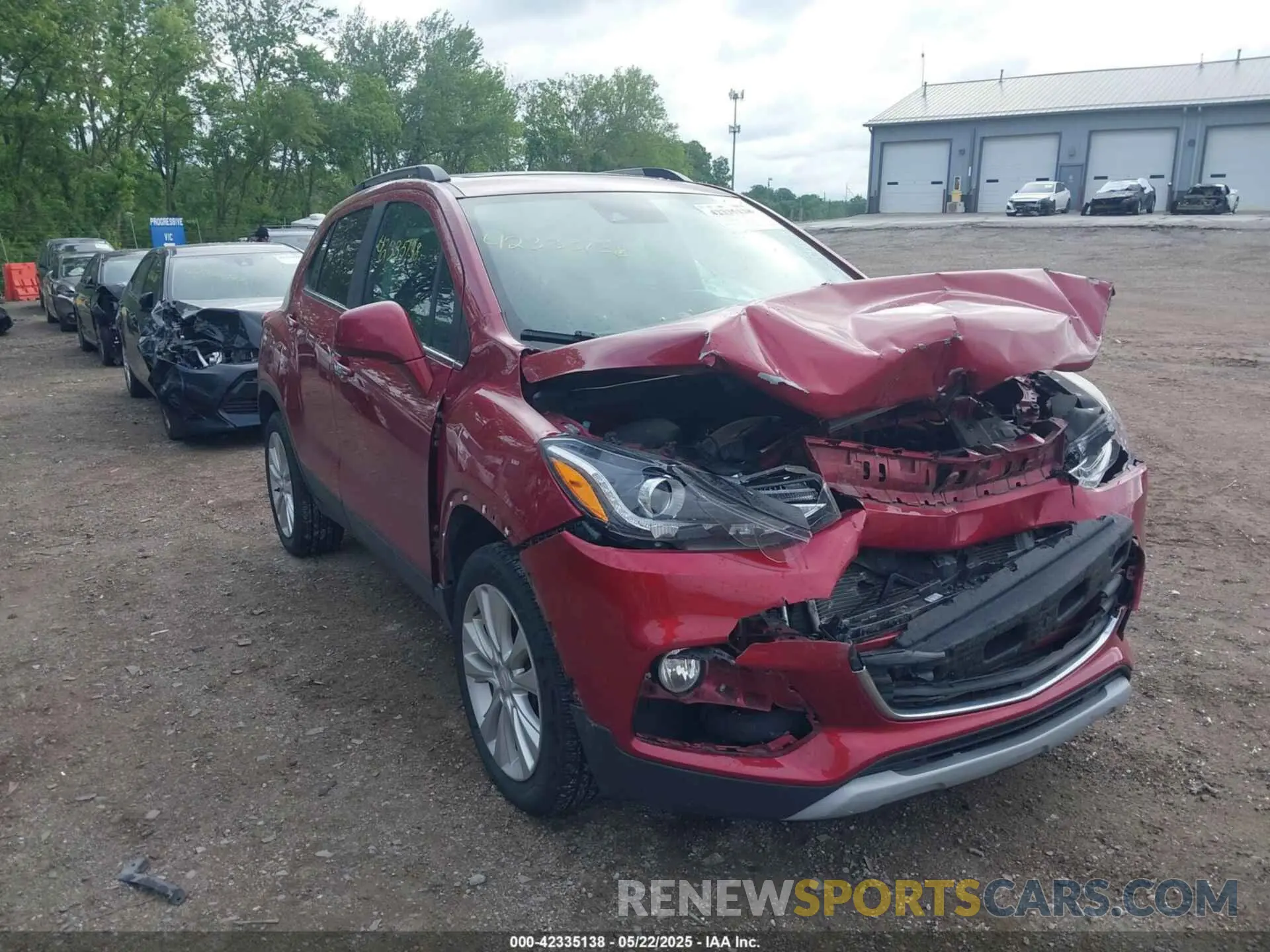 1 Photograph of a damaged car 3GNCJRSB4LL237702 CHEVROLET TRAX 2020