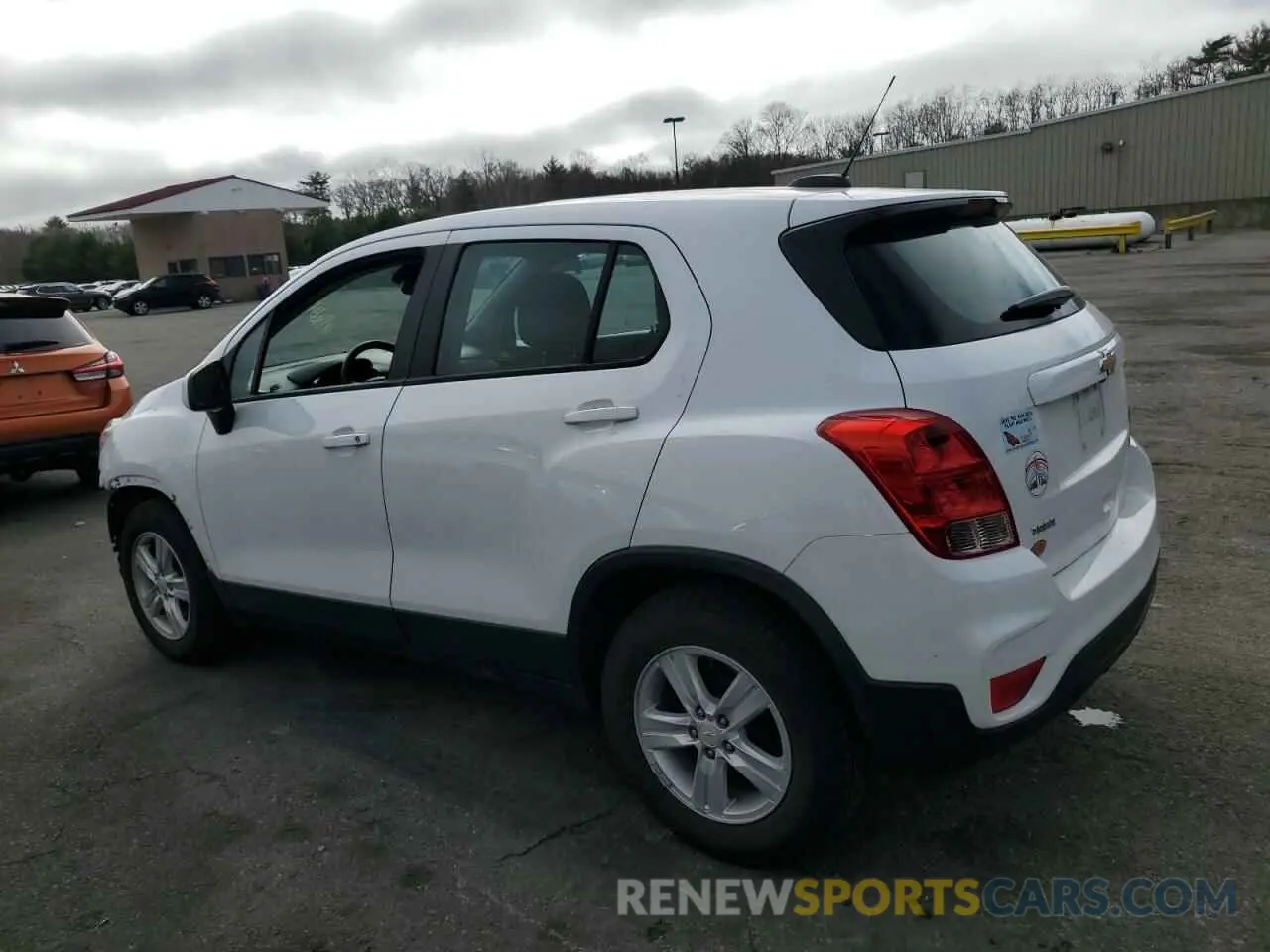 2 Photograph of a damaged car KL7CJKSB0LB044896 CHEVROLET TRAX 2020